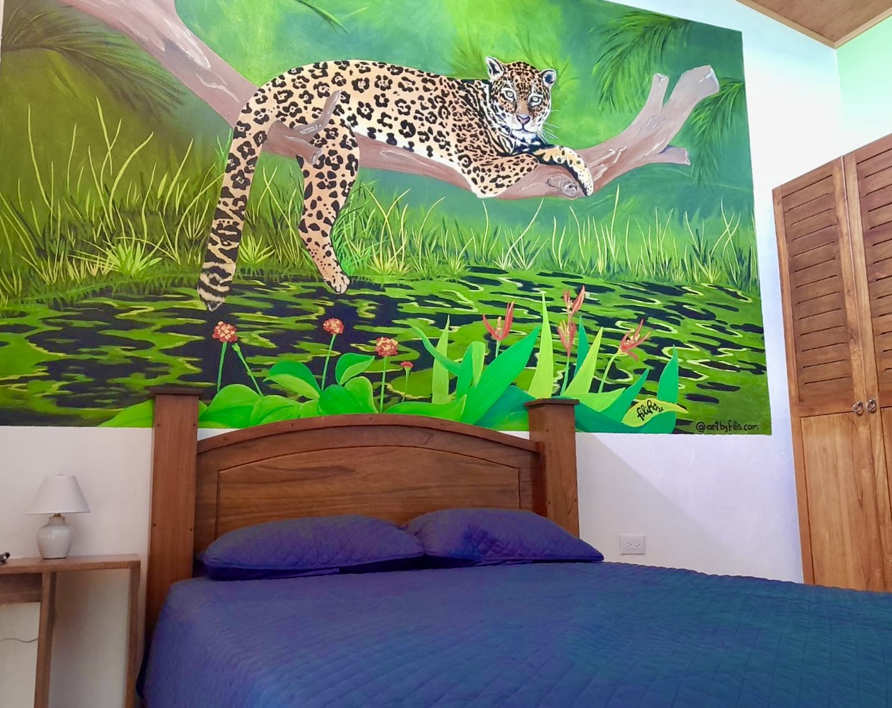 Beach Townhouse A/C Jaguar (Kitchenette +)