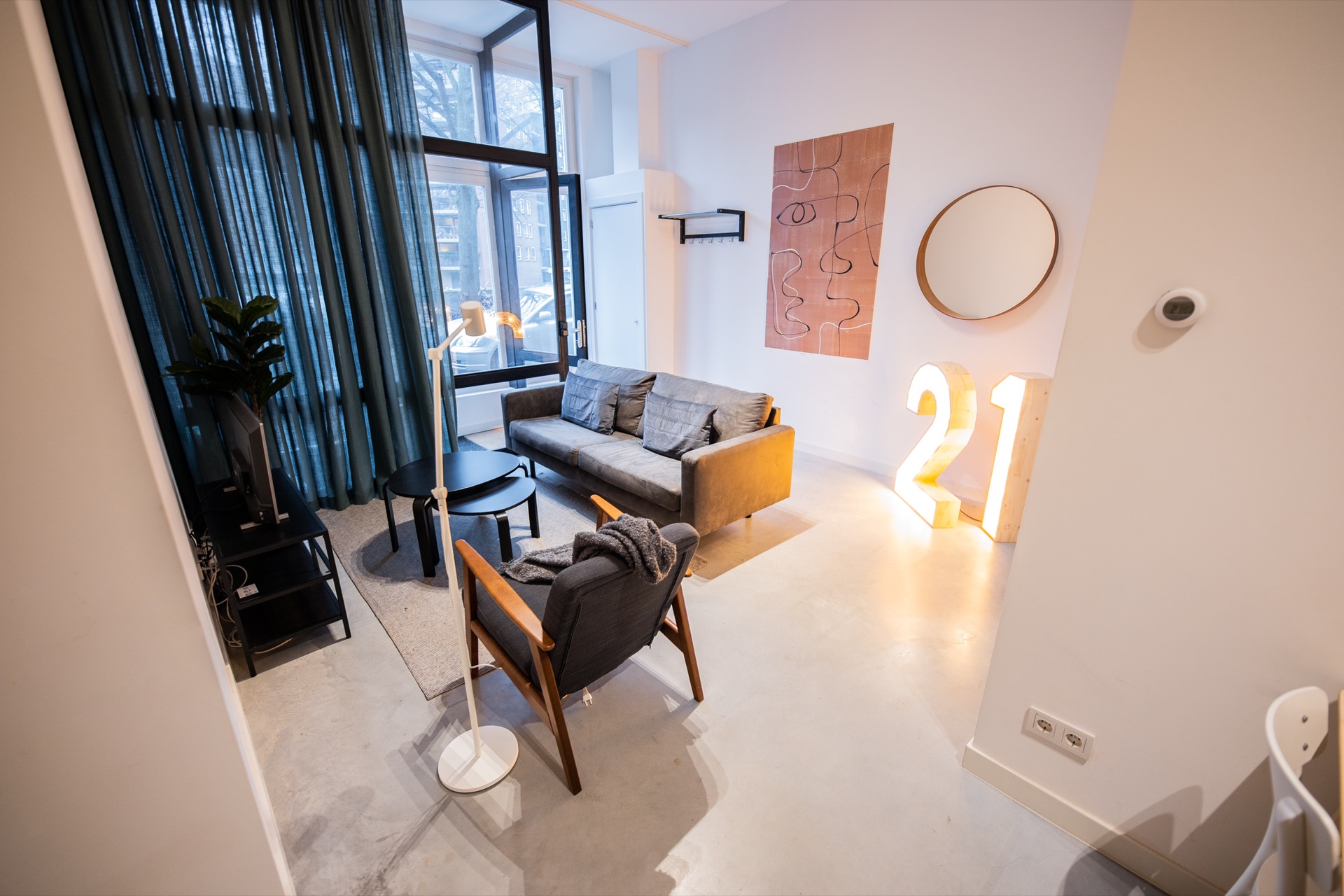 Warm 2 Bedroom Serviced Apartment 59m2 -LK21- — Rotterdam stay
