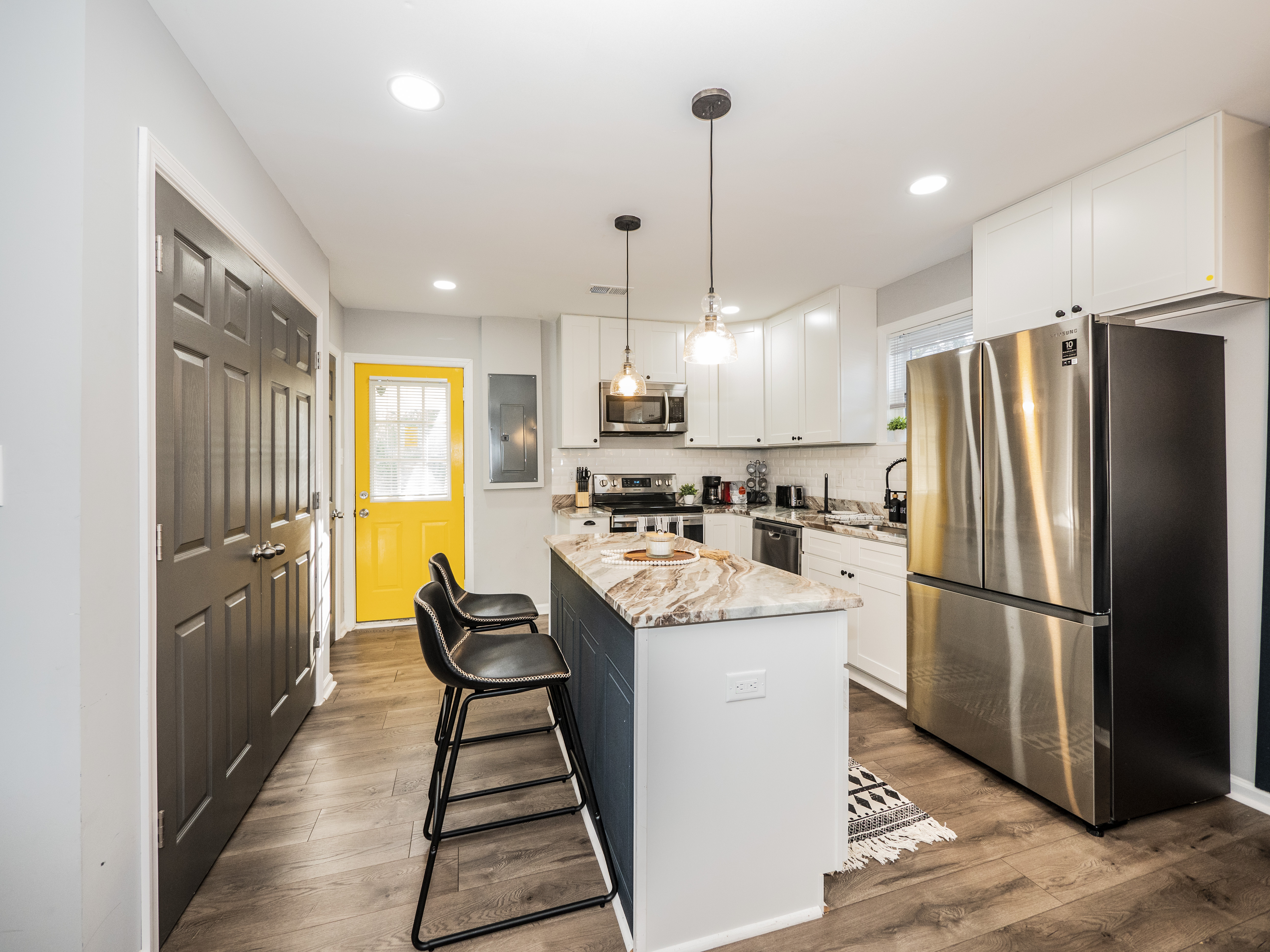 Newly renovated 3 bed/1 bath for visits to DC/UMD!