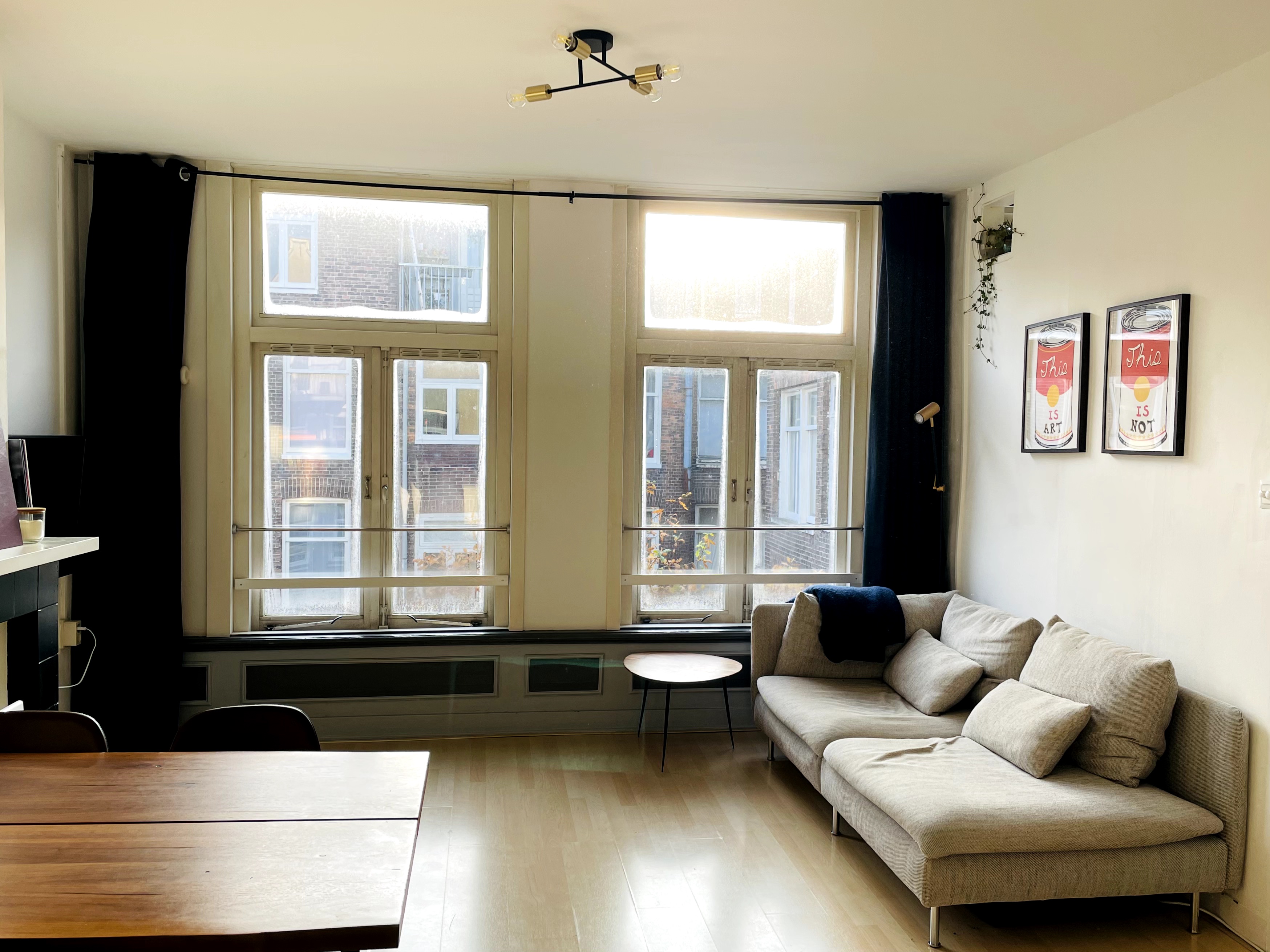 Light, cozy, centrally-located studio apartment โ Amsterdam stay