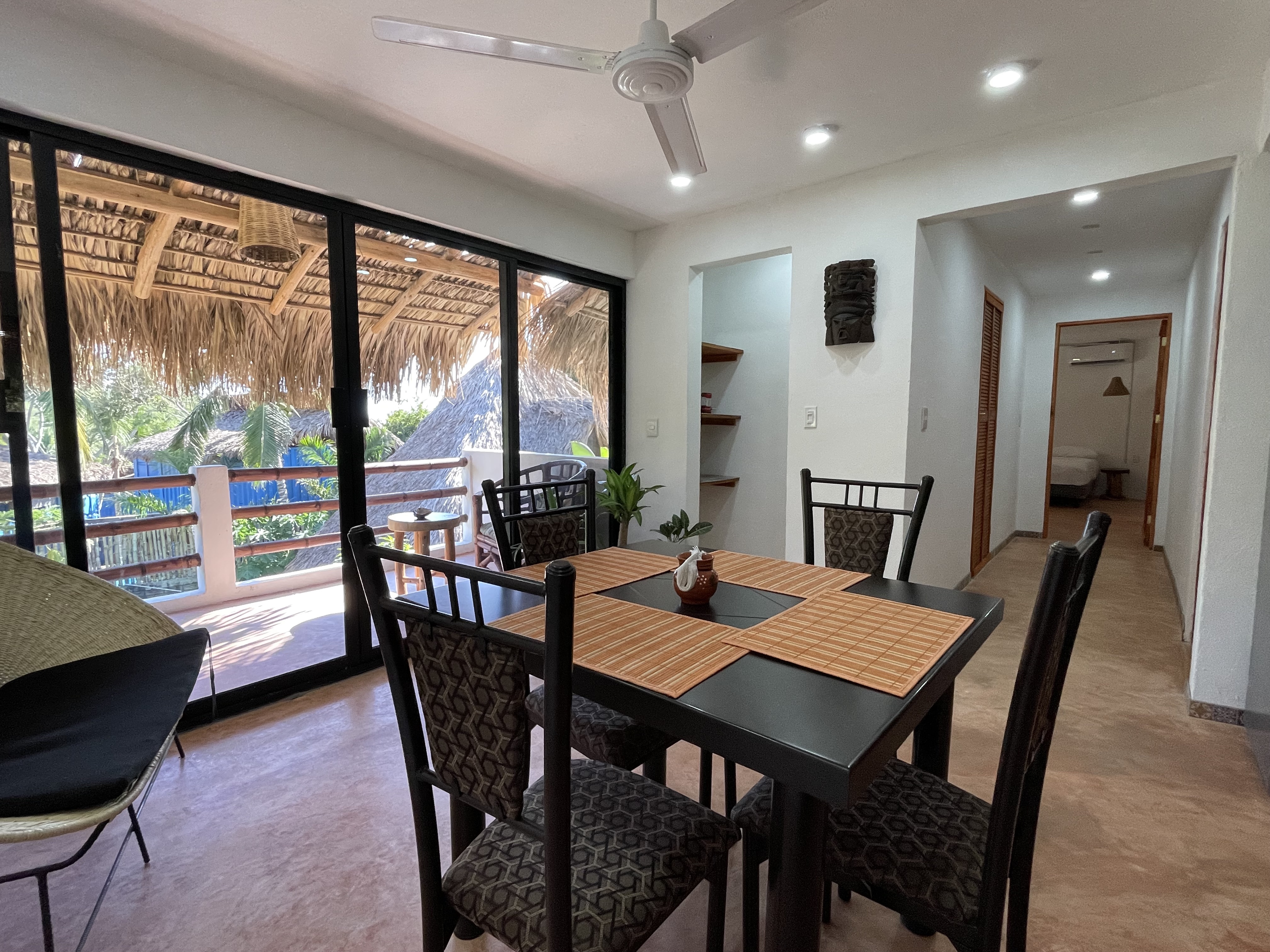 Villa Papaya/ second floor / AC & Starlink