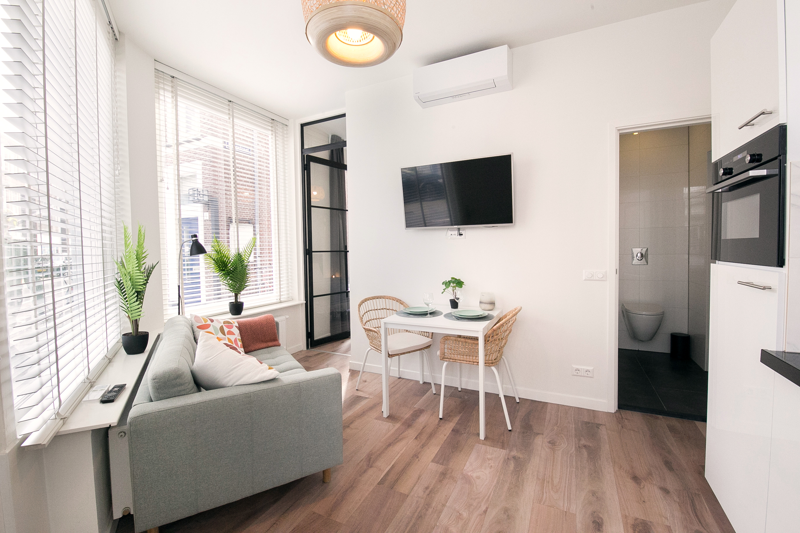 Beautiful two-room apartment — The Hague stay