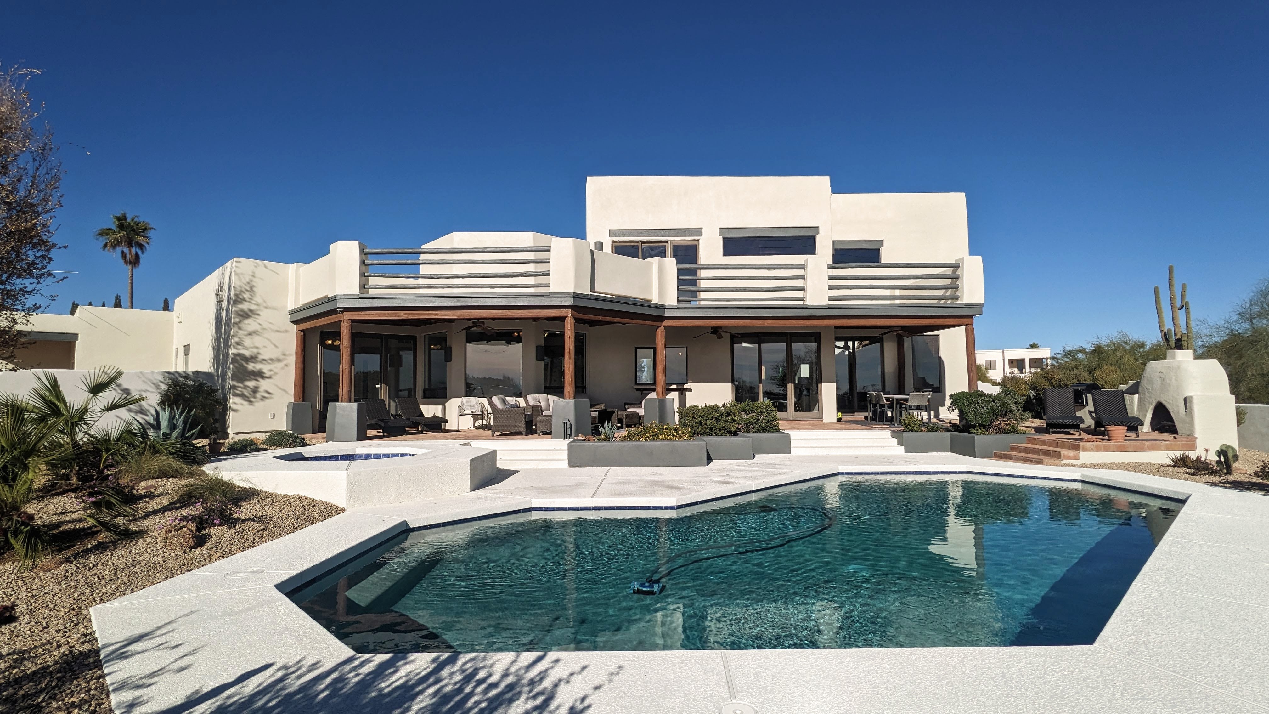 Mtn + Desert views - every room
