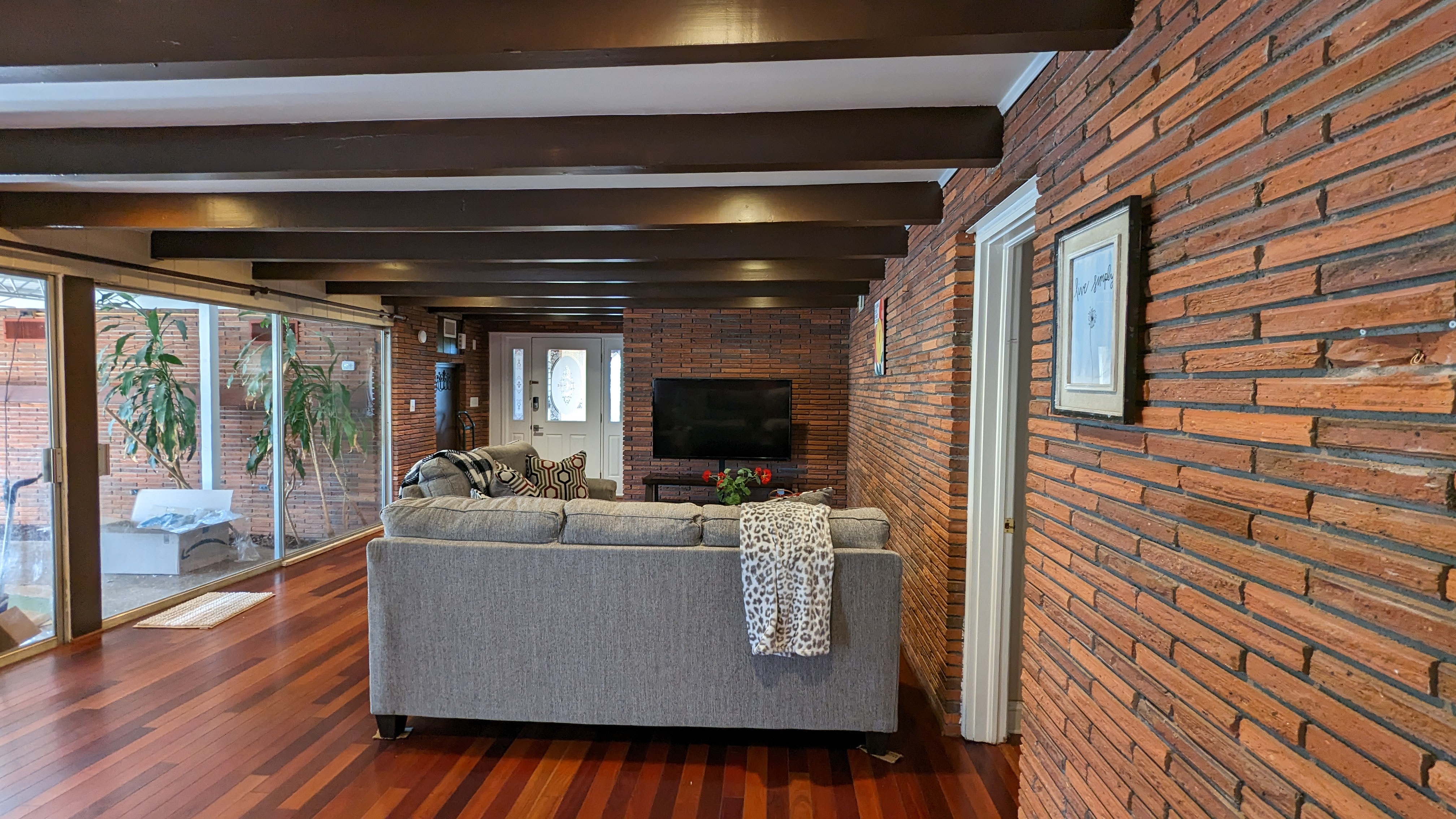 Cozy 3 bed room Bungalow!