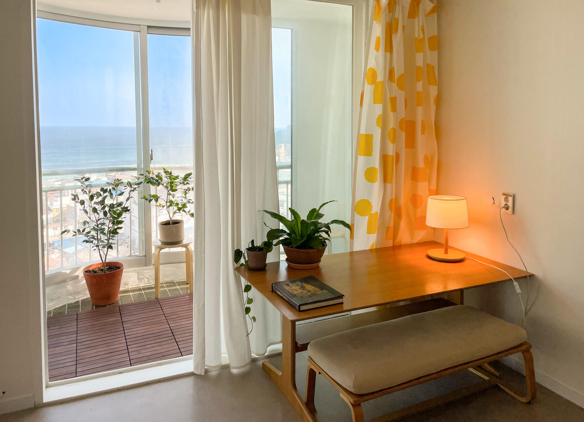Near the sea, tranquil Sokcho ocean view 2 room stay