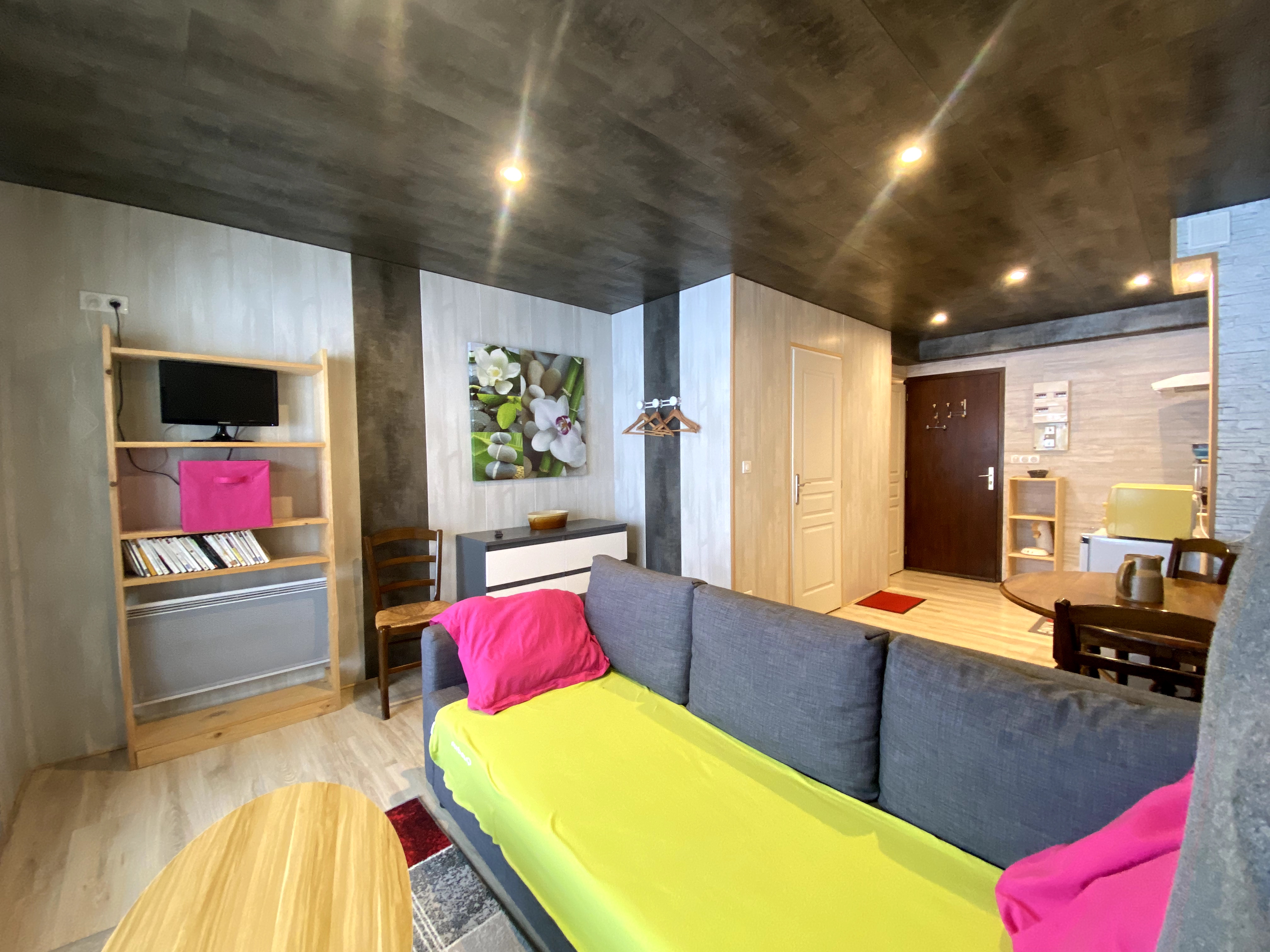Zen & Warm Studio