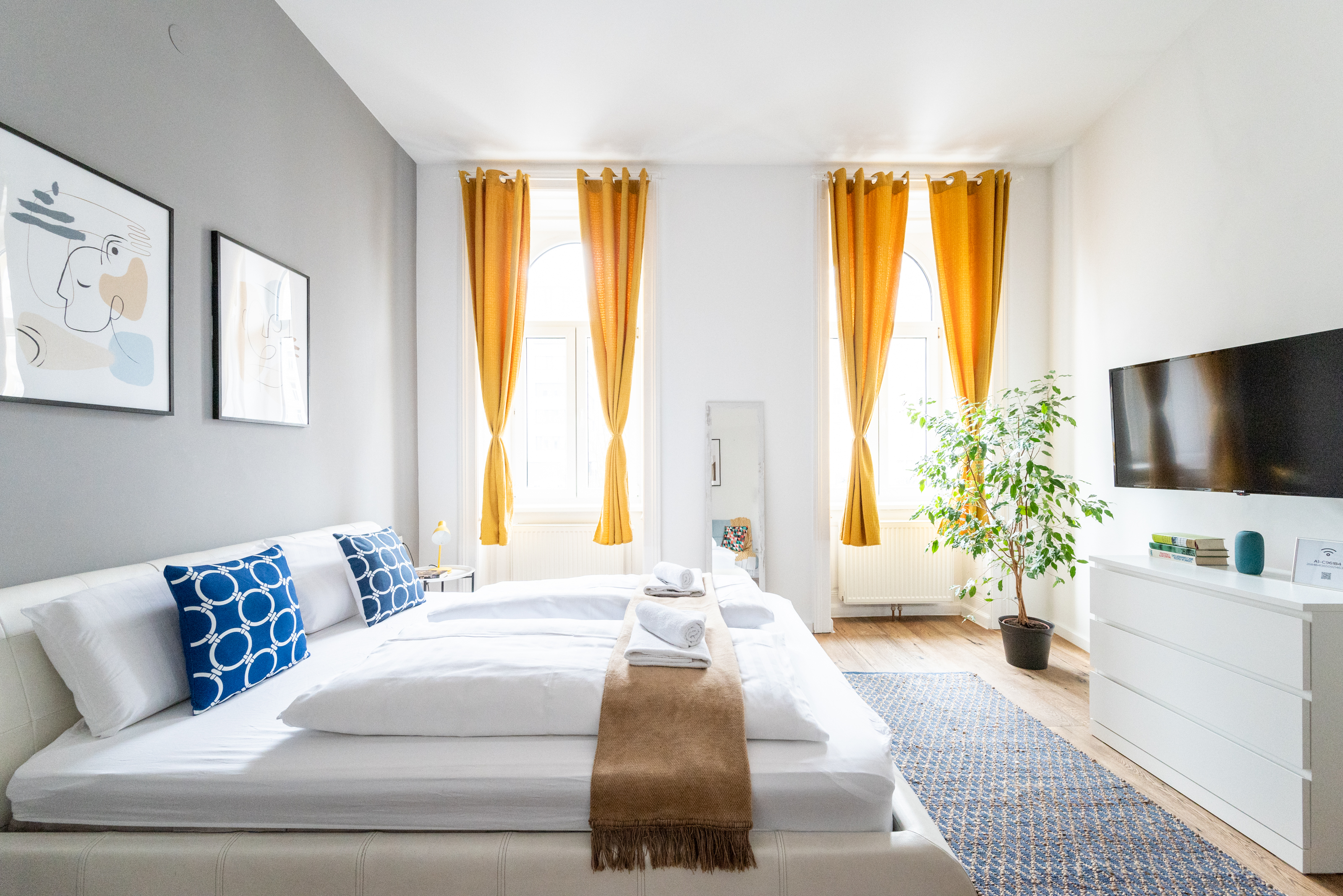 HM | Lite 1BR Near Metro & Center