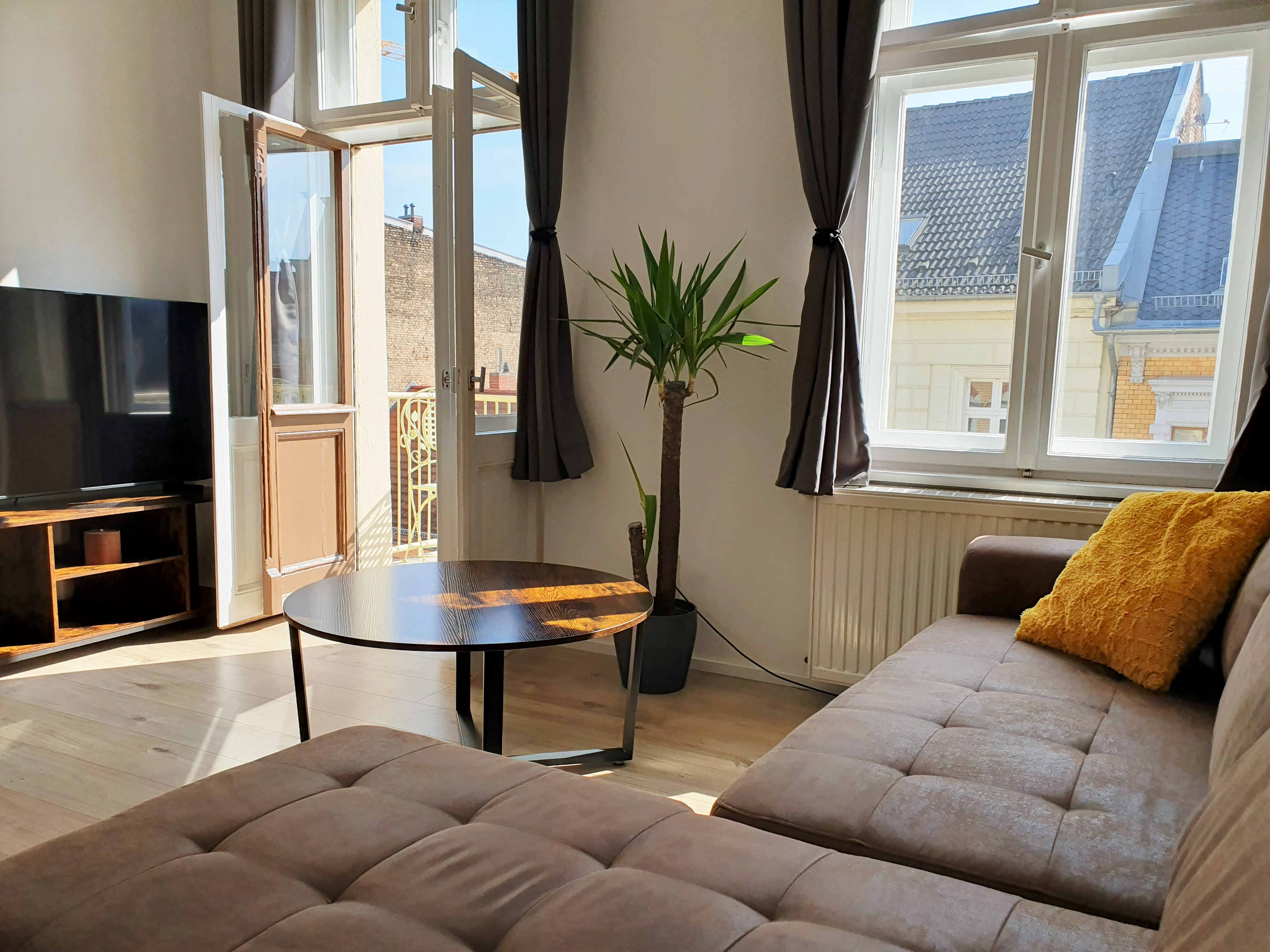 Neustadt| Balcony| Kitchen| Close to Water