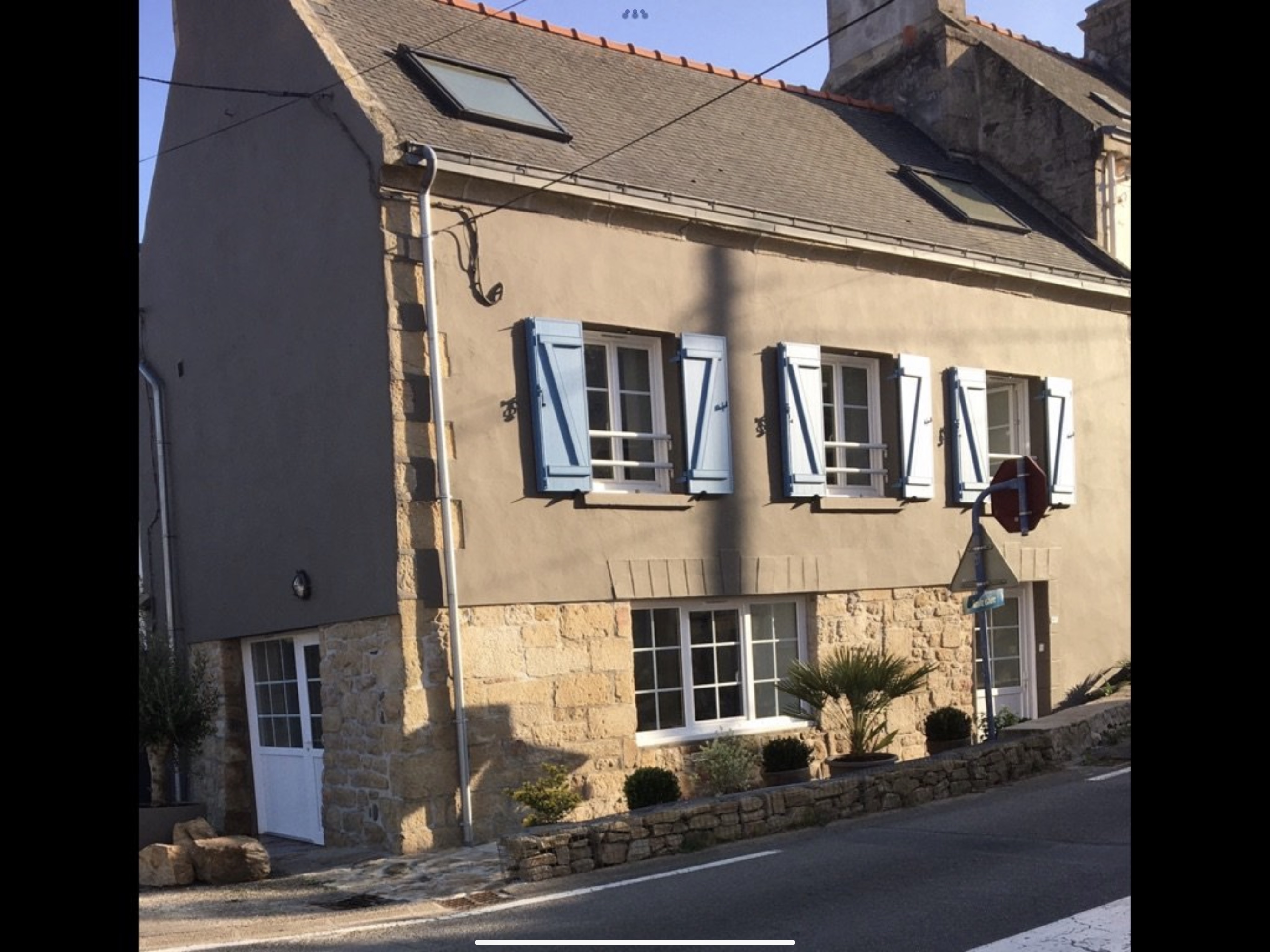 Townhouse 300m from the sea