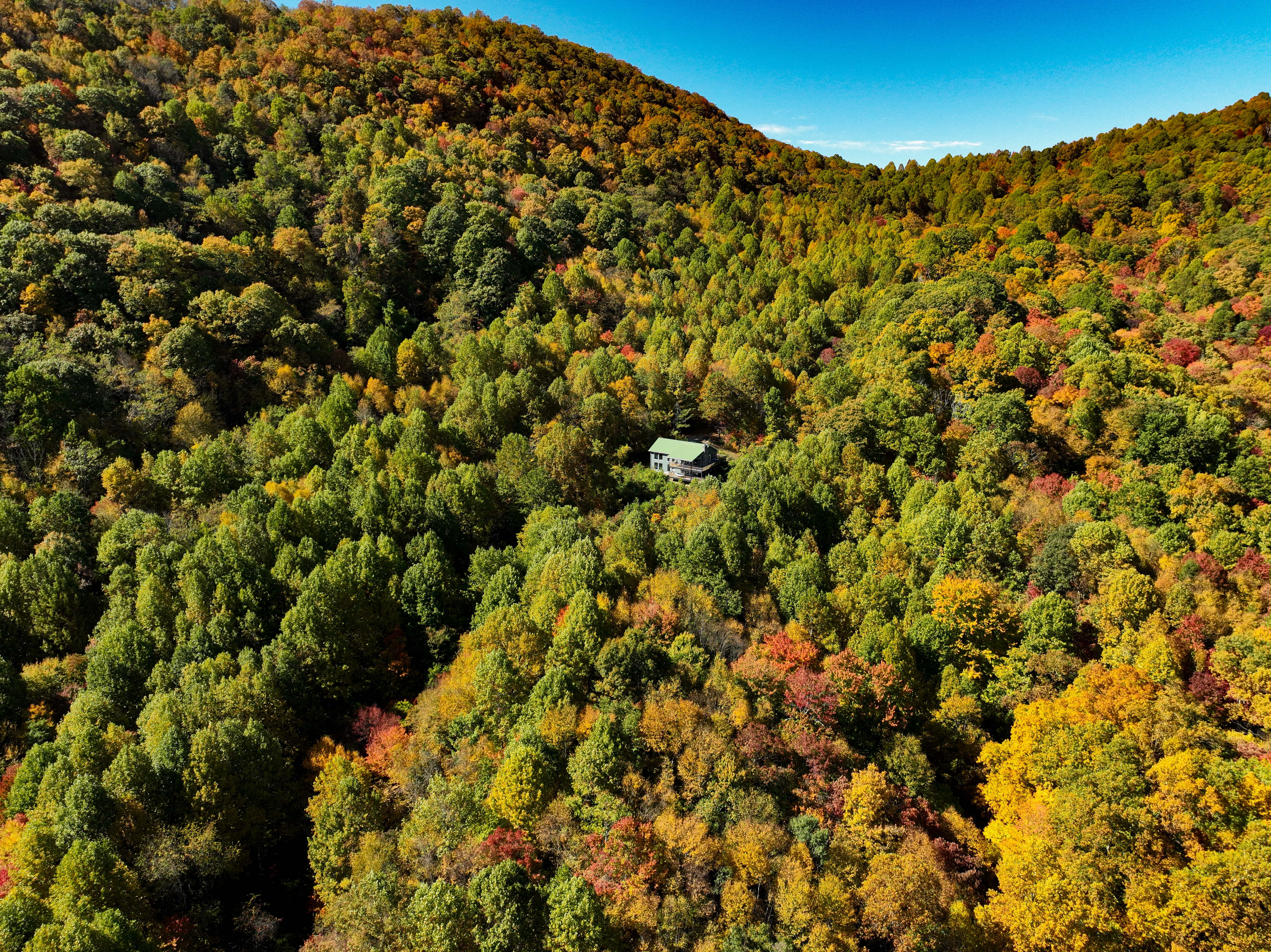 The Zen Den: Mountain Views, Hot Tub, & Private - Houses for Rent