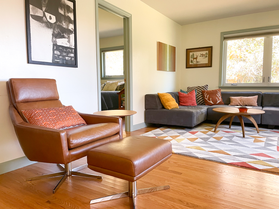 Clean, Comfortable, Modern Apartment - 60 day min in 28803, Asheville