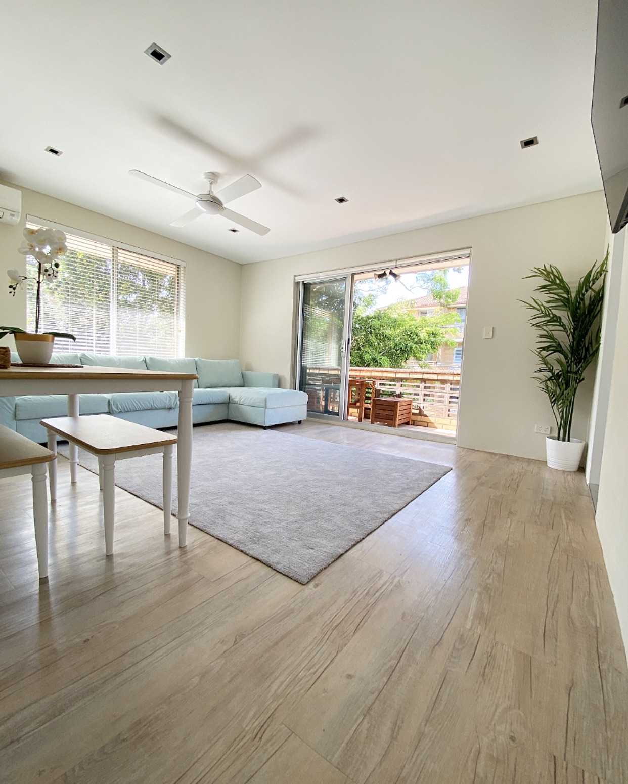 Beach Getaway - beautiful & bright 2-bed unit