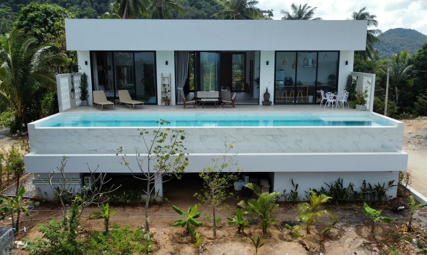 Eli's Villa