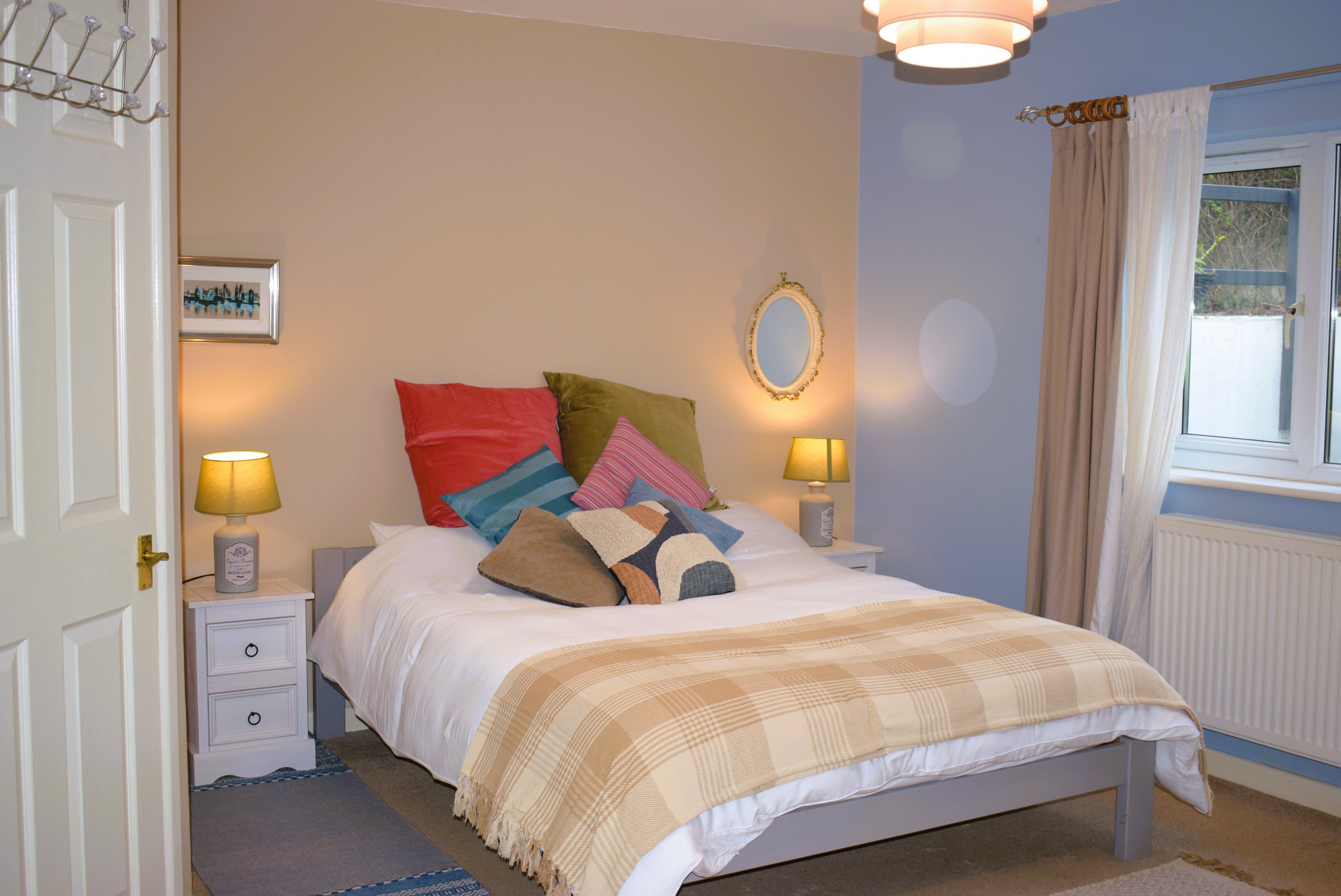 Large en-suite Bedroom, Individual Host