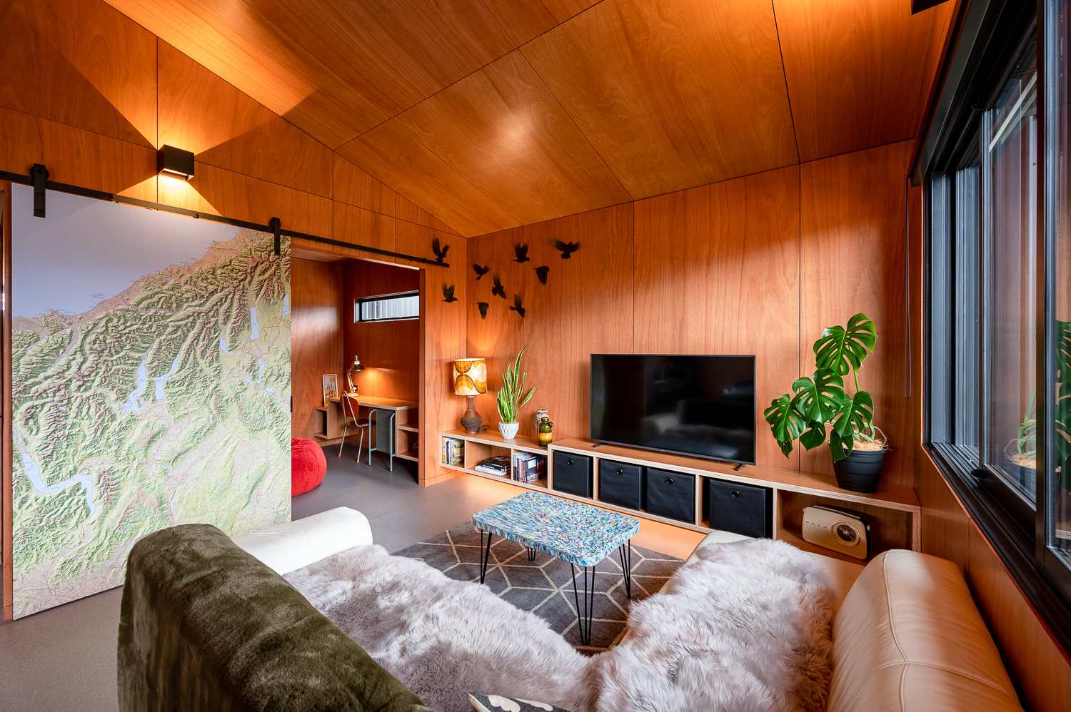 Kohanga Kea Unique Home