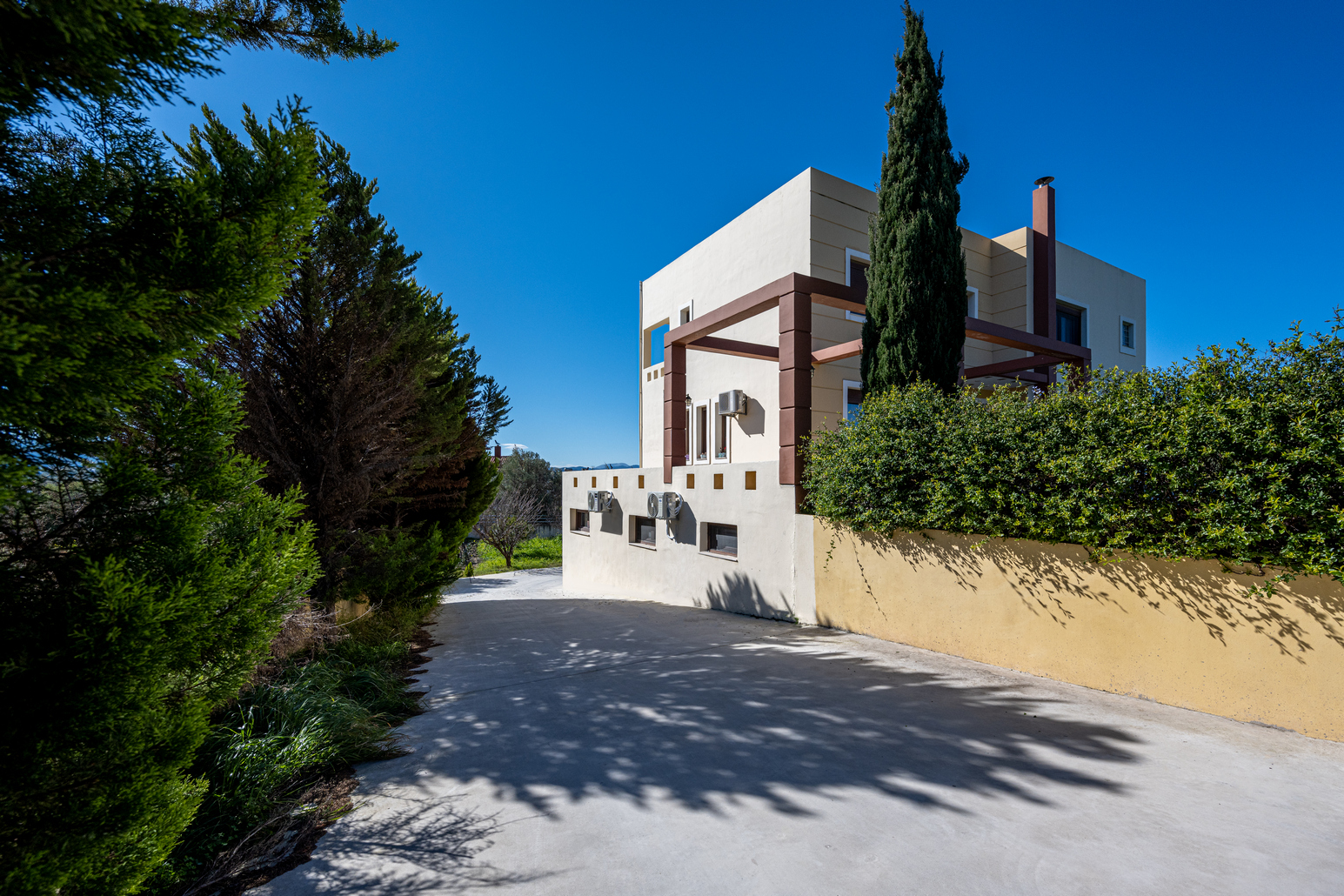 Holidays in Rhodes, Kremasti Mayas House