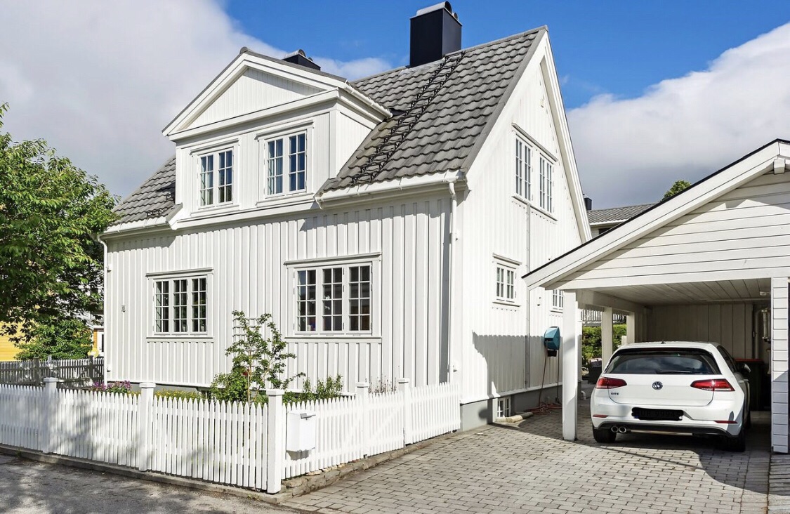 Extremely central town villa