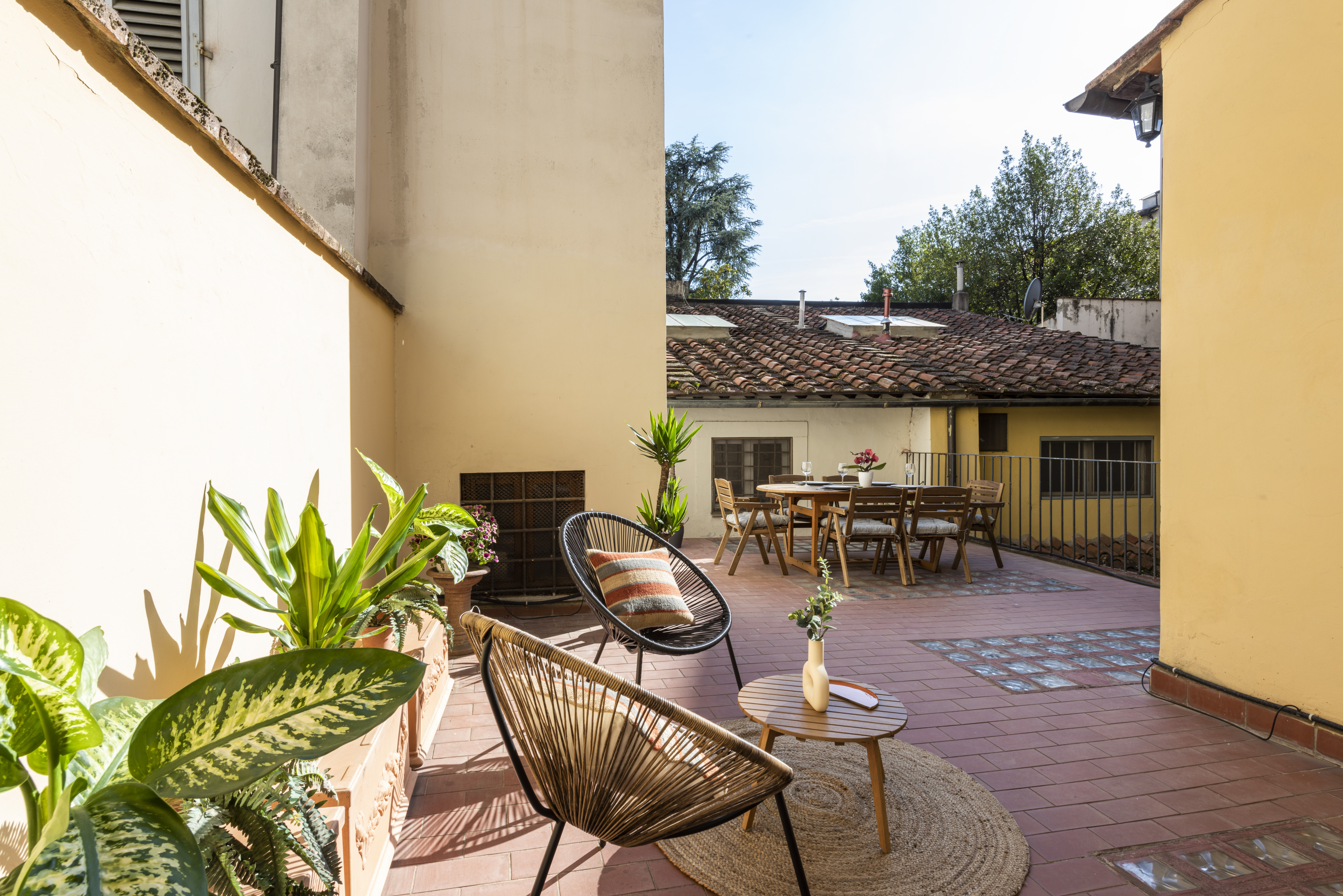 Alfani Terrace 2b near the Duomo in Centro Storico, Florence