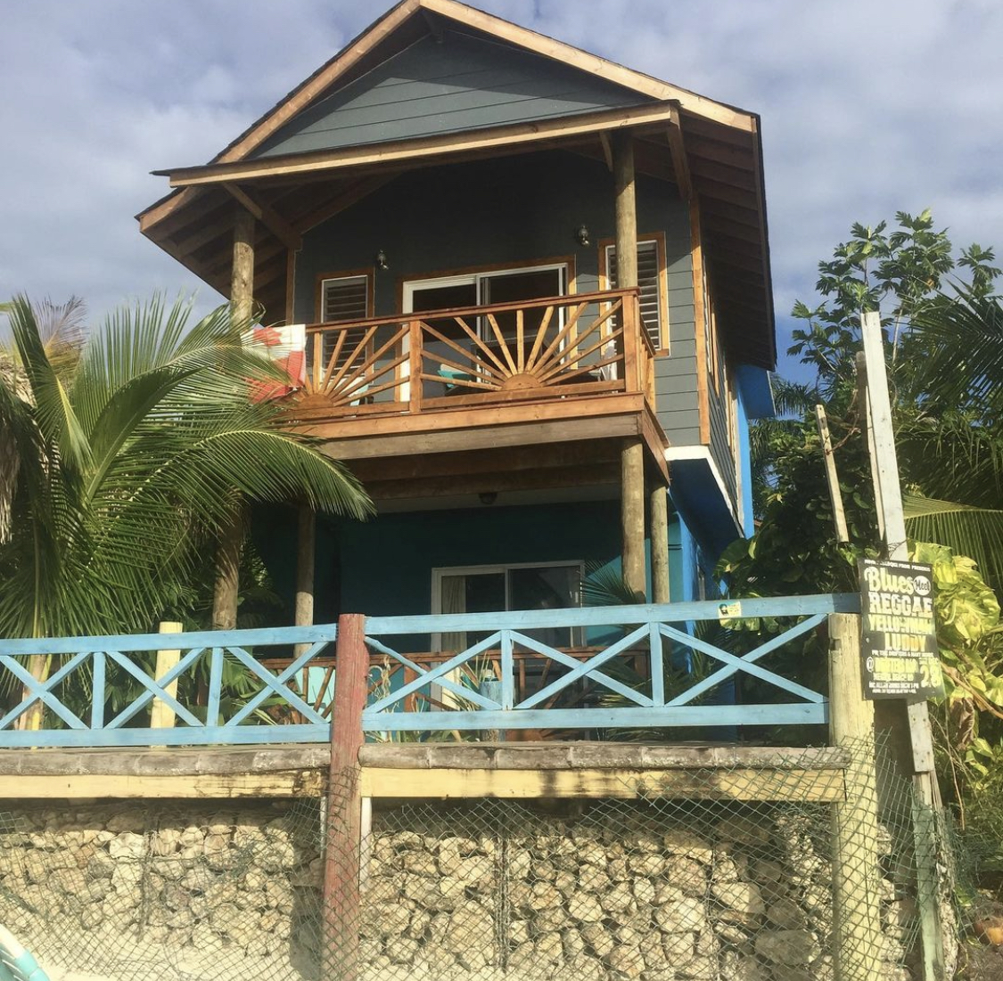 Moody Blues, Lazy Dayz Negril