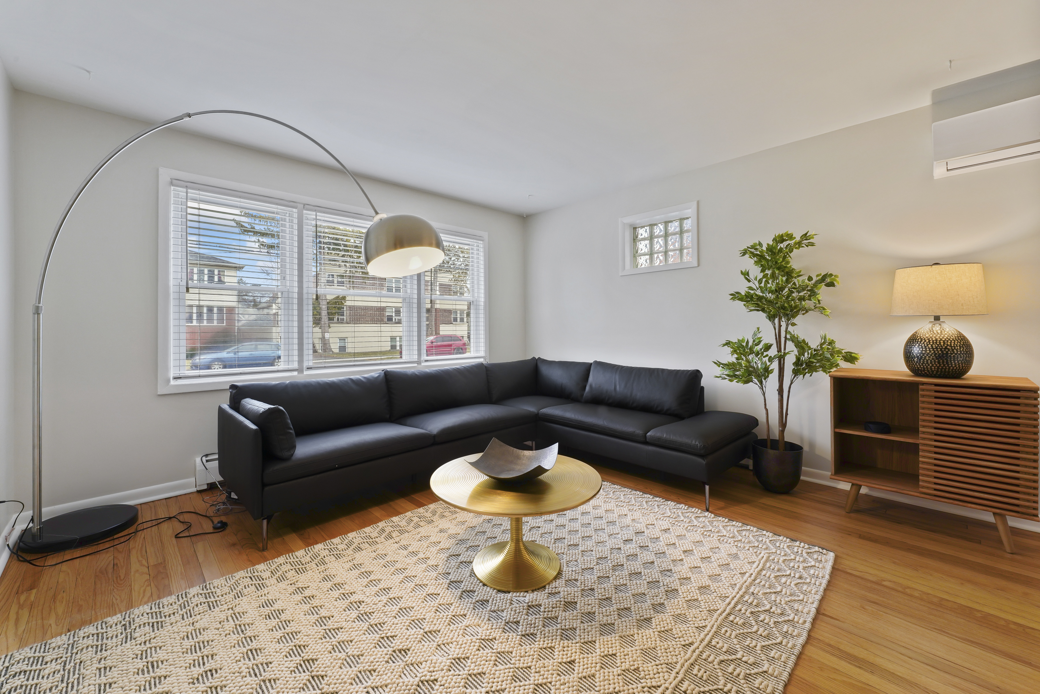 Two bedroom apartment near hospitals pet friendly in NINTH WARD, Albany