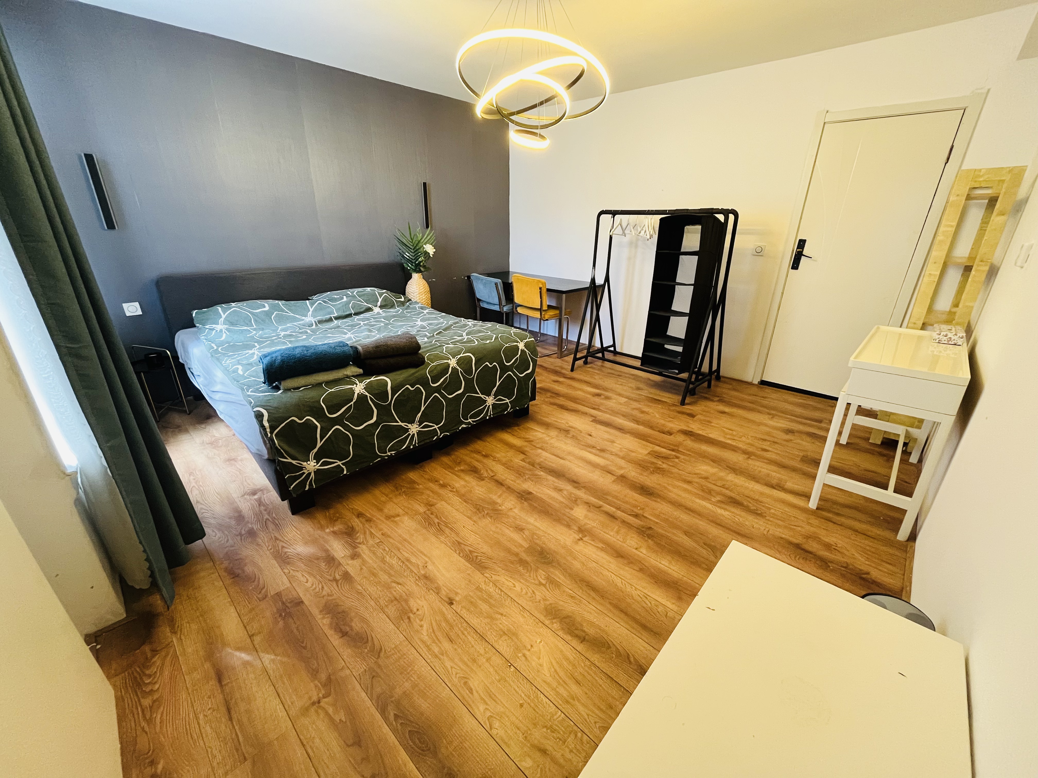 Peaceful studio in de hip pijp β Amsterdam stay