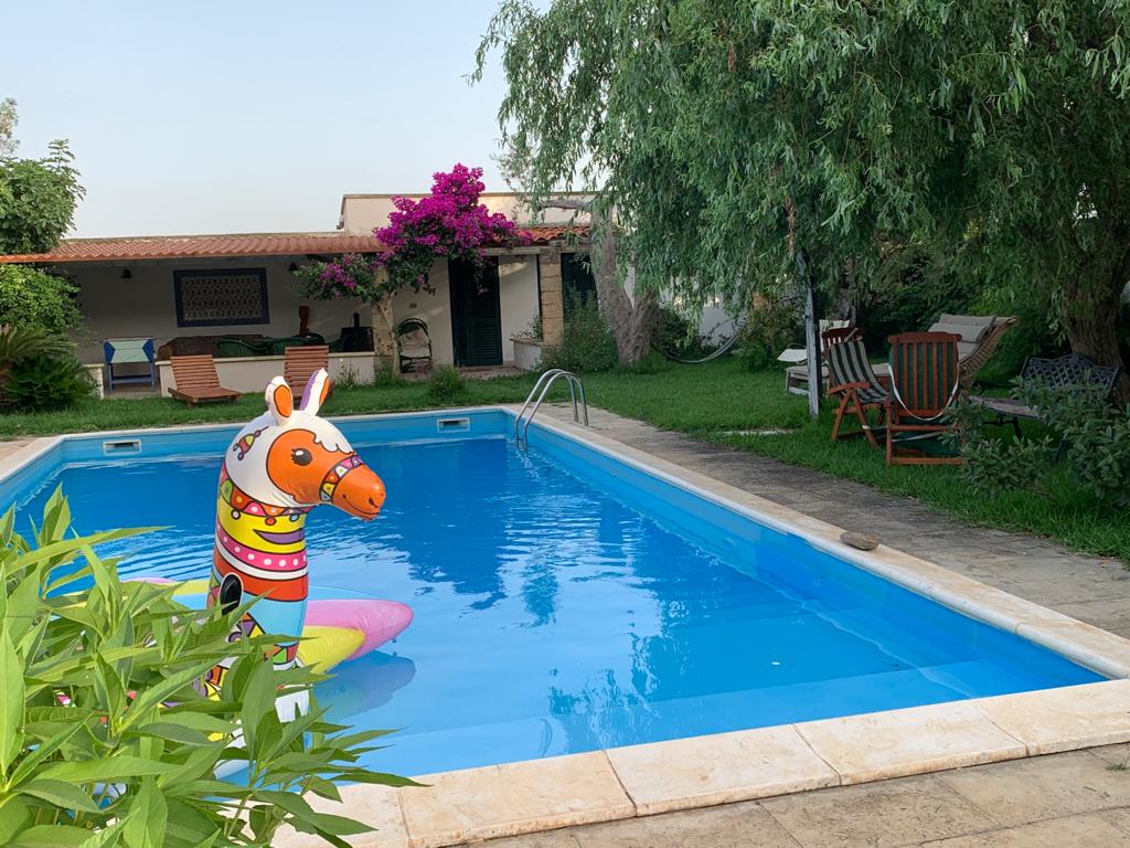 RISERVATA A GRUPPI NUMEROSI: Masseria con piscina. - Agriturismi in affitto  a Copertino, Lecce, Puglia, Italia - Airbnb