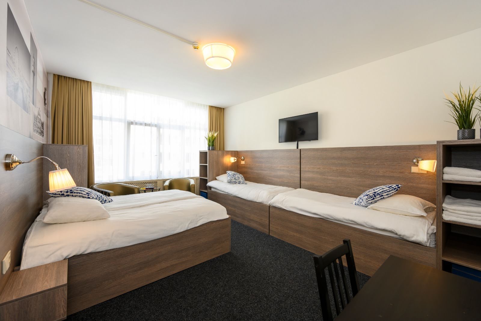 Familiekamer bij het Theater — The Hague stay