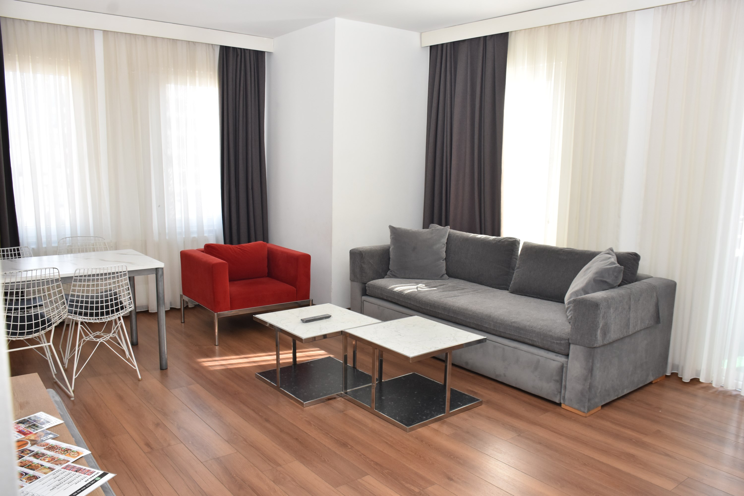 Nish residence junior suit (1+1)