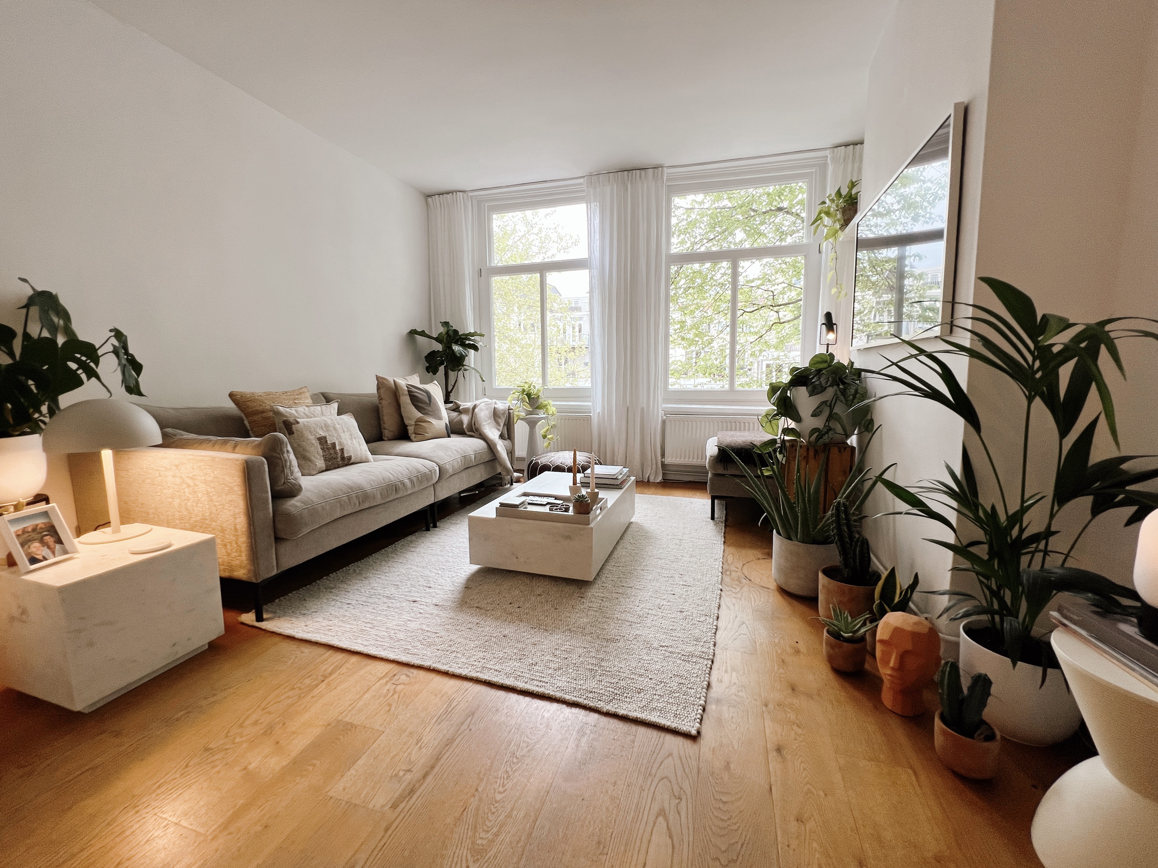 Luxury center canal apartment — Amsterdam stay