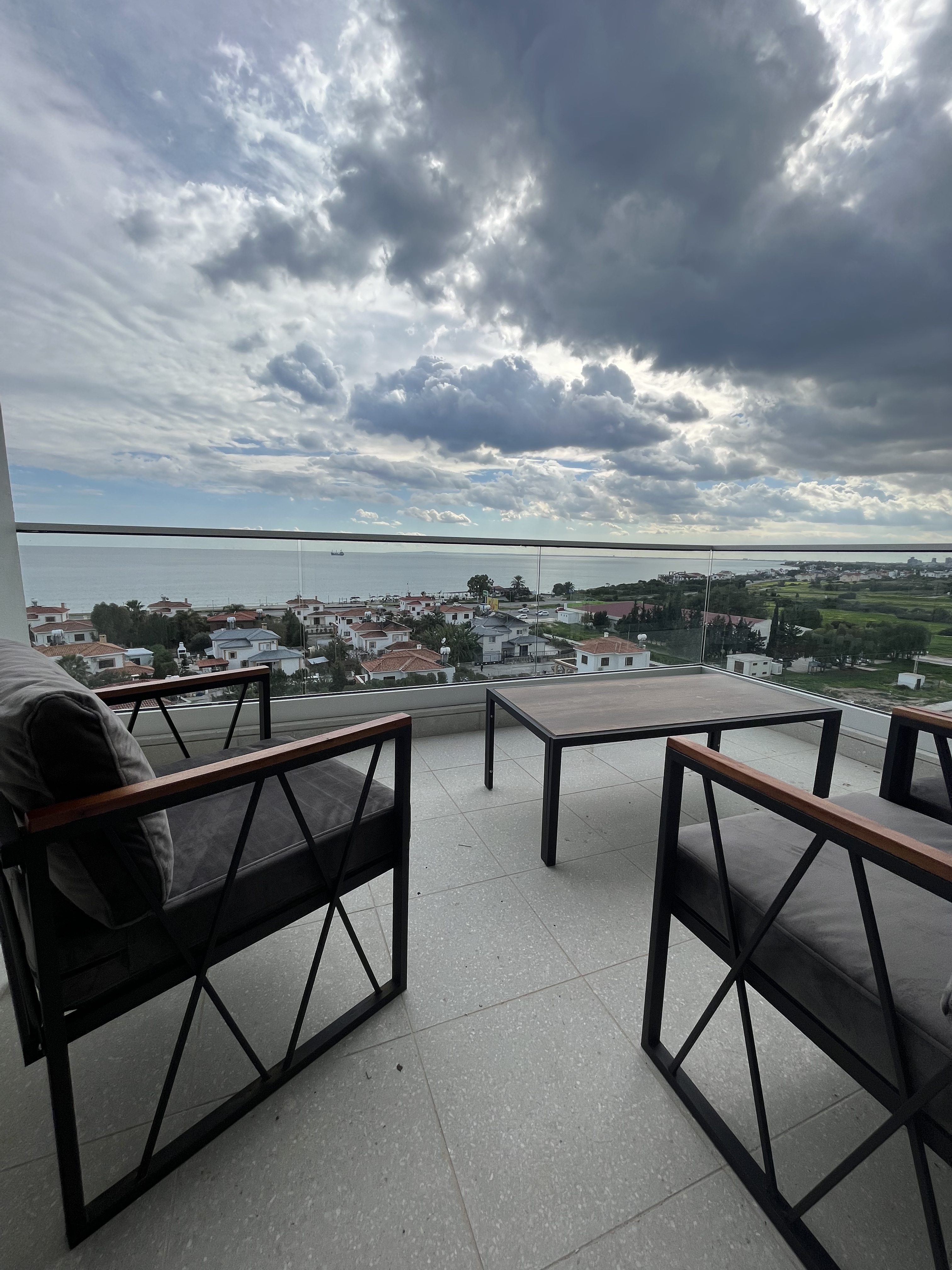 Beachfront,new apartment with panoramic Mediterranean view