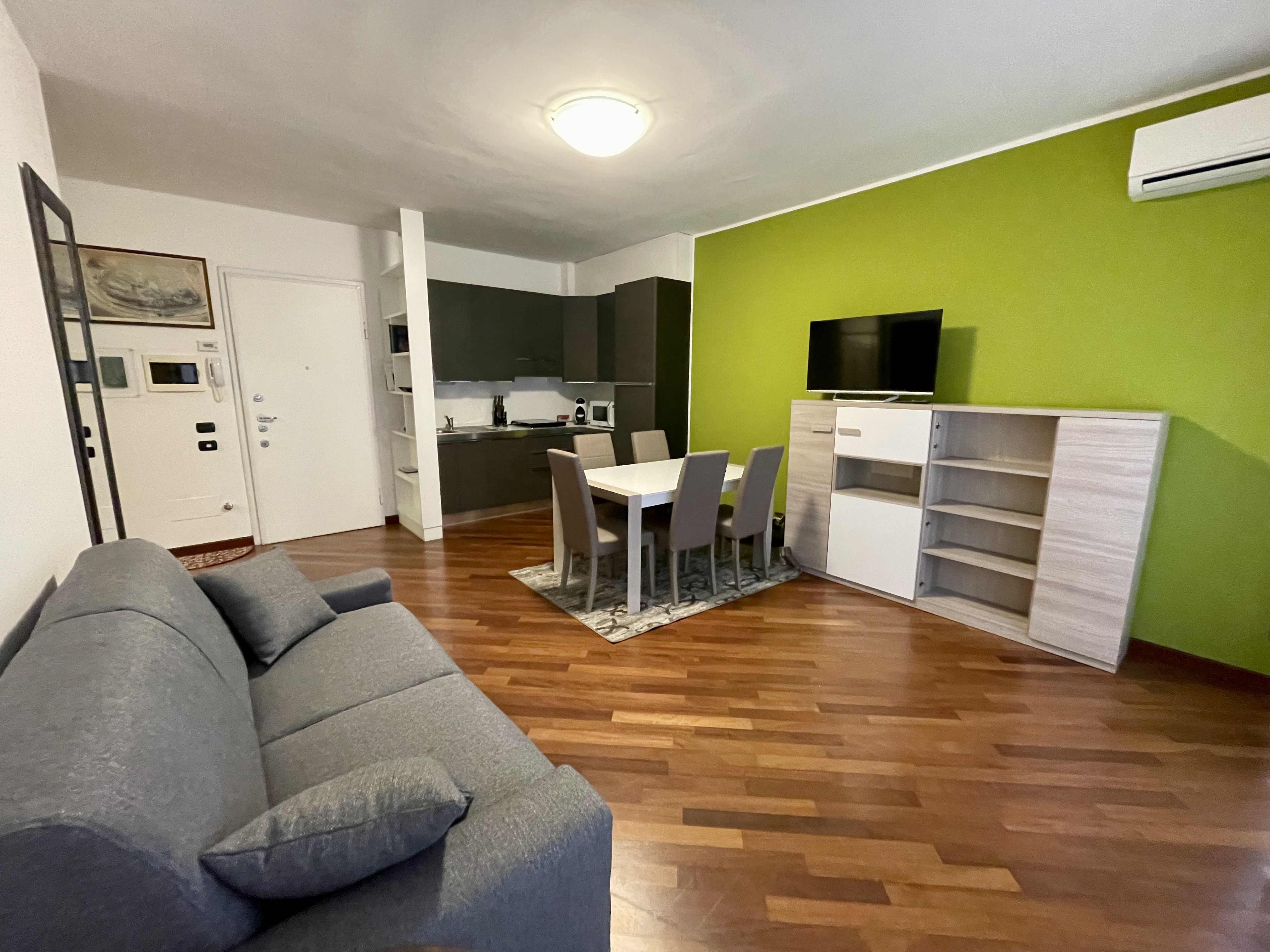polesine bay apartment