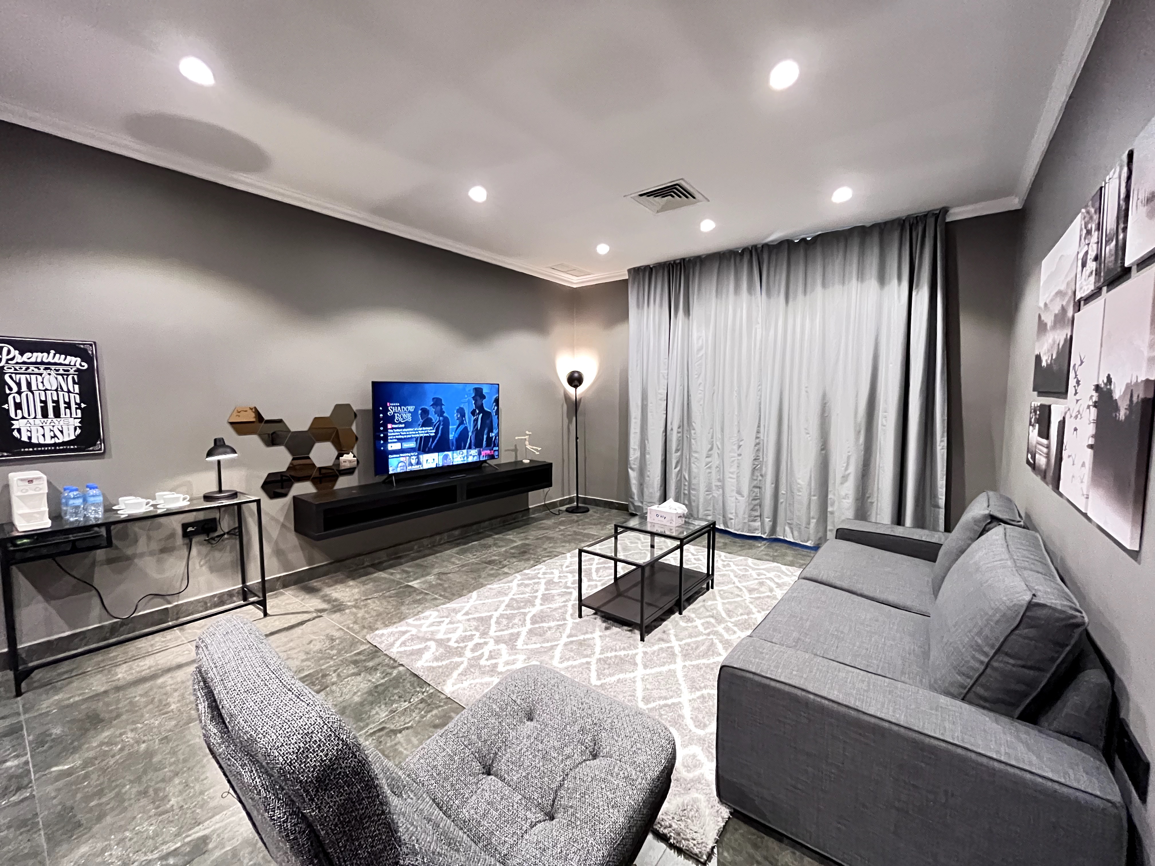 Cozy Luxury 2 Bedroom Apartment Near Seaside 105