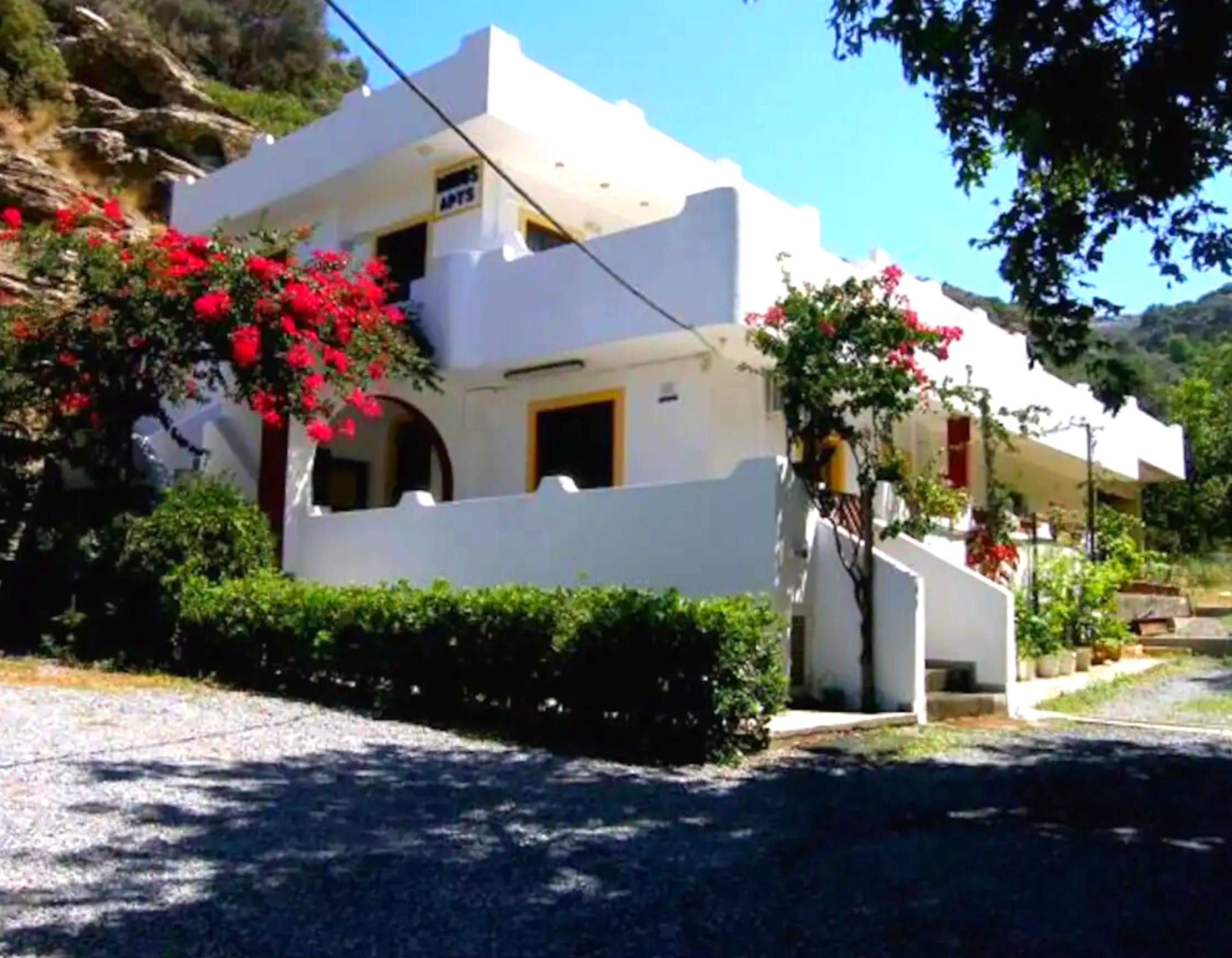 Minos Apartments #1, friendly, close to the beach in Μαλεβιζίου, Crete