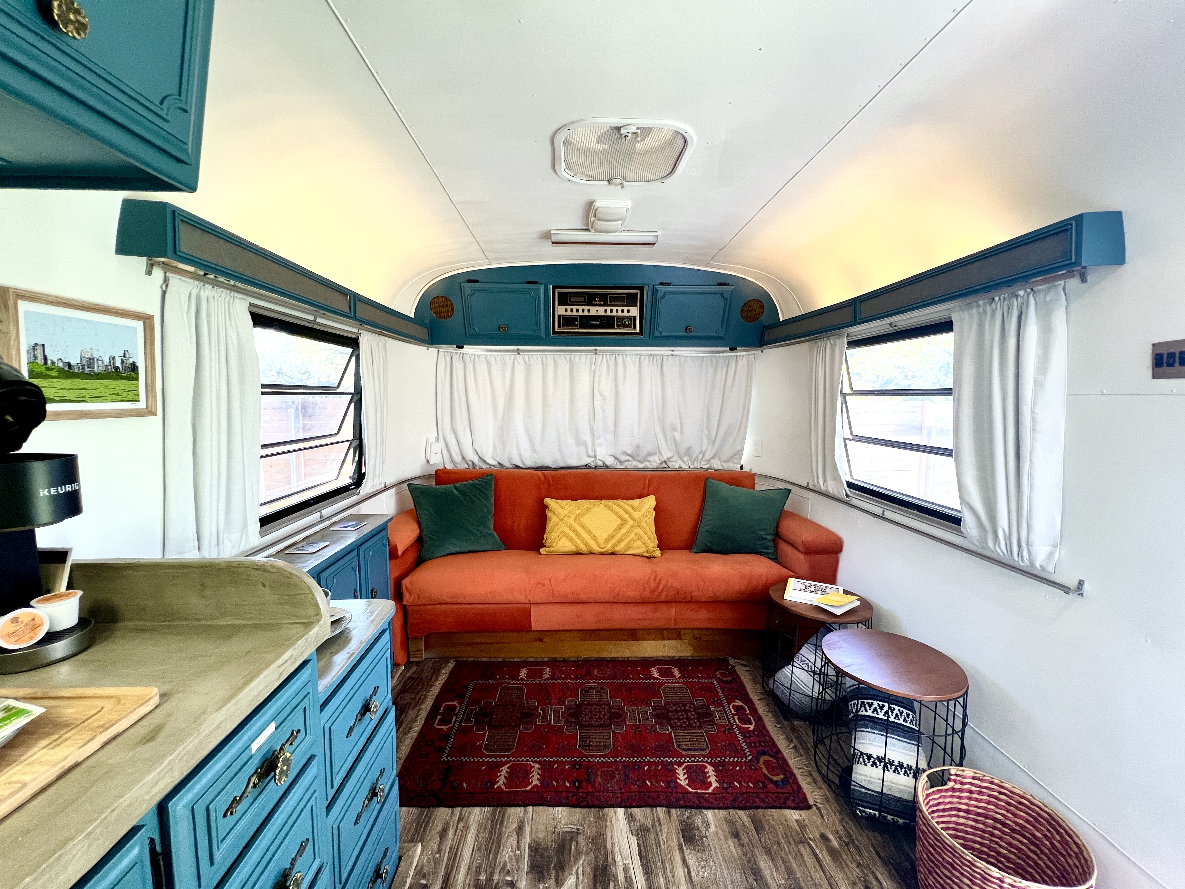 Airstream - Austin Hill Country Glamping Avion RV in 78736, Austin