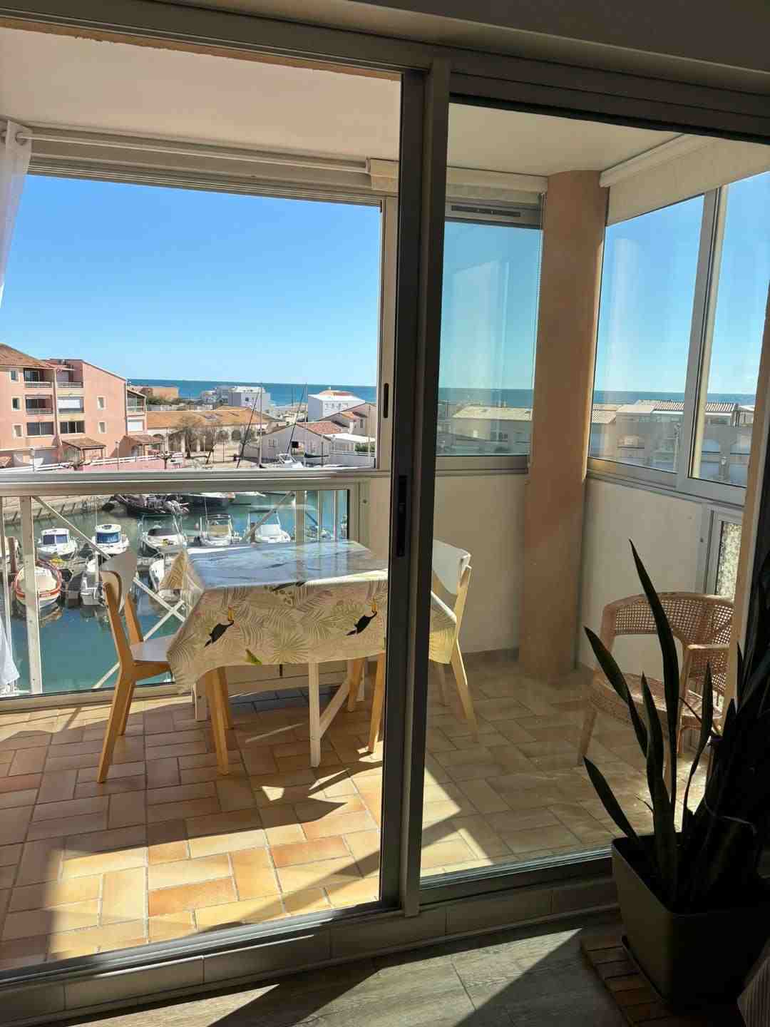 Apartment with a sea view