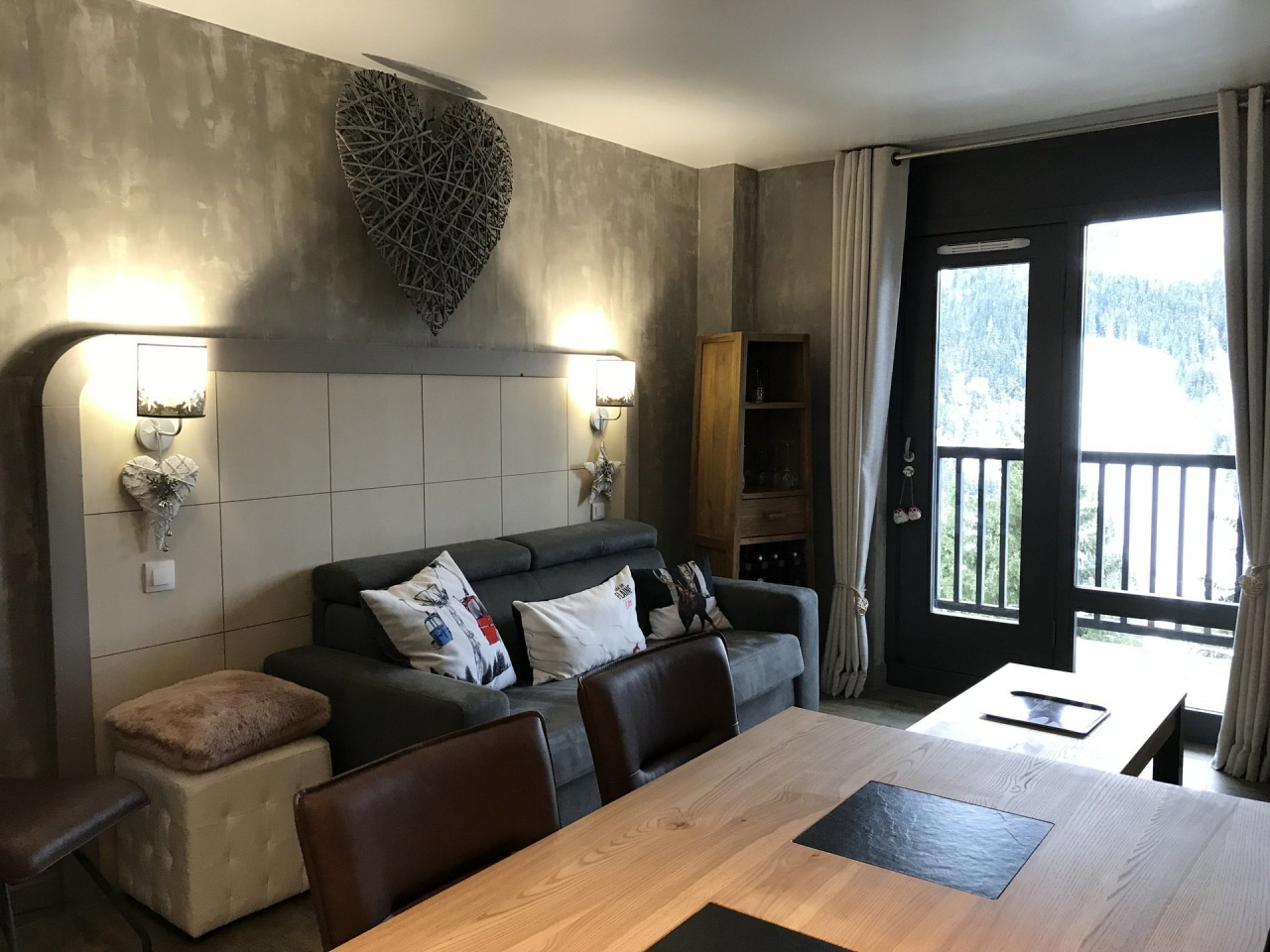 2 rooms 43 sqm facing south - mountain view - balcony
