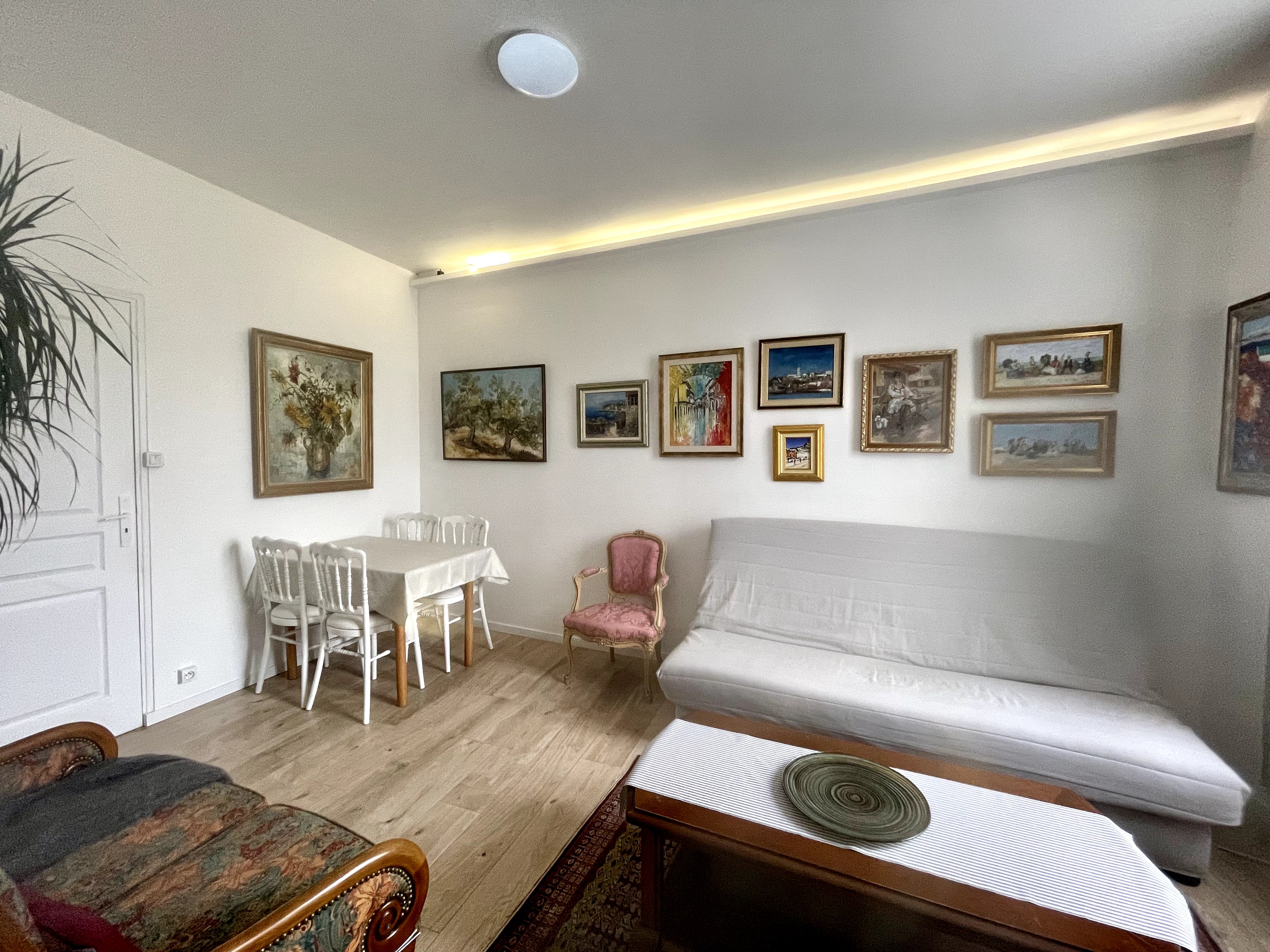 Home*CentreVille Montargis 2pers Private Parking