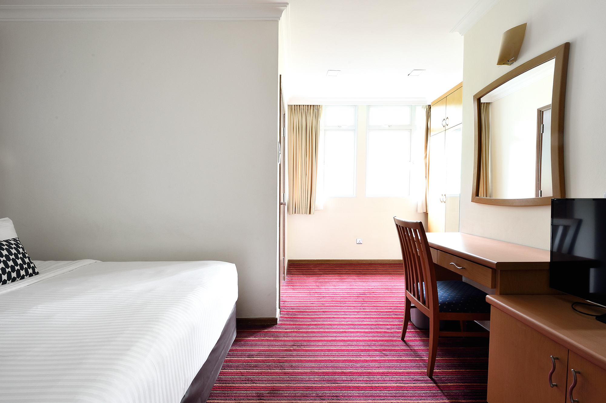 2 Bedroom Service Apartment - Near to Orchard Rd