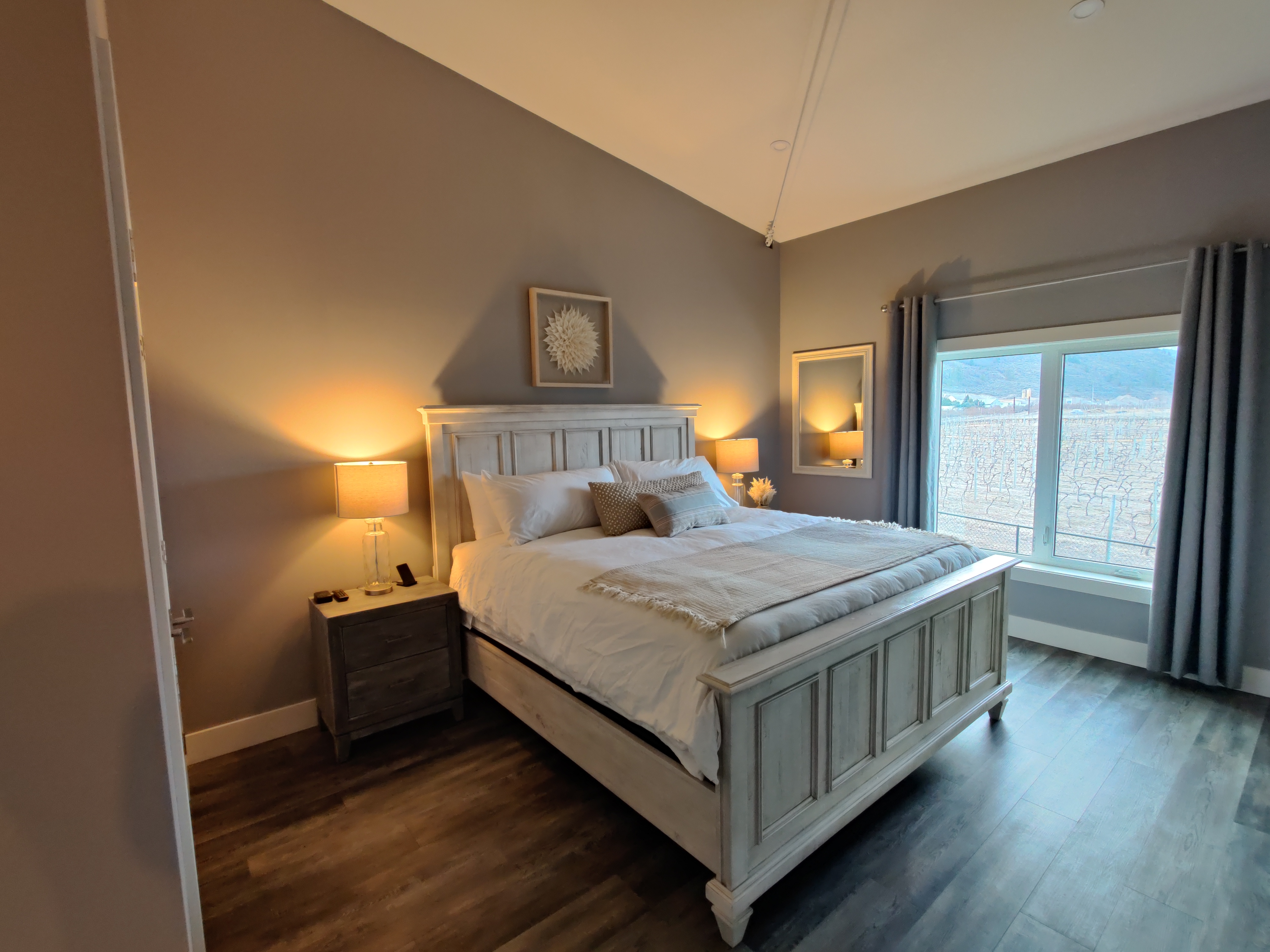 BRAND NEW Drive or Fly 1 Bedroom Apartment