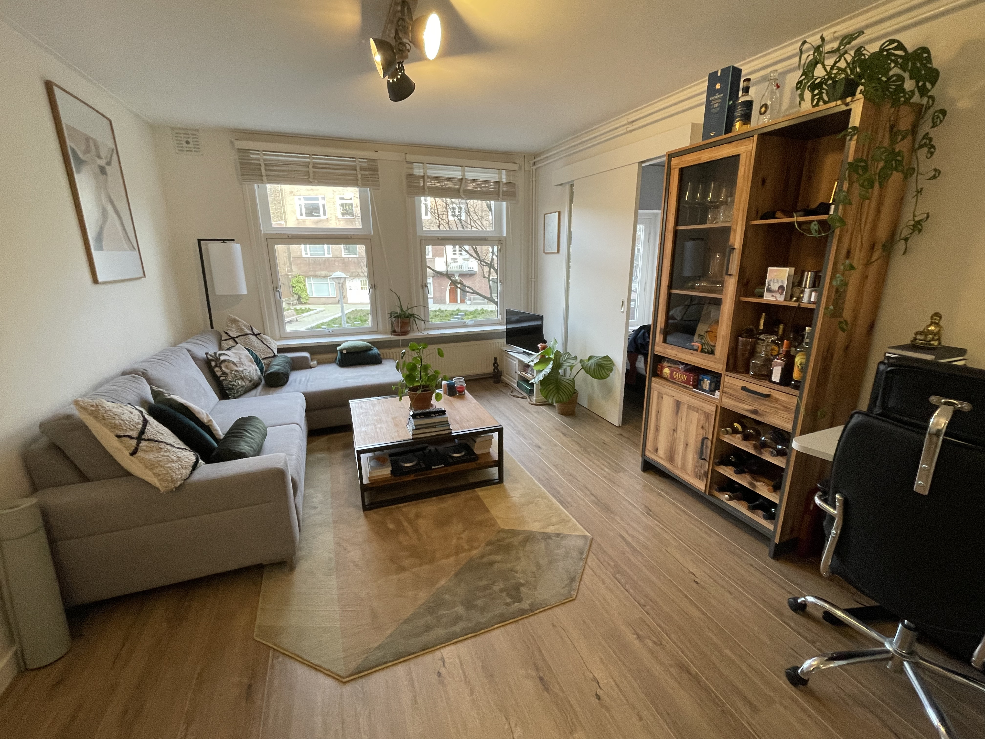 Spacious apartment near De Pijp — Amsterdam stay