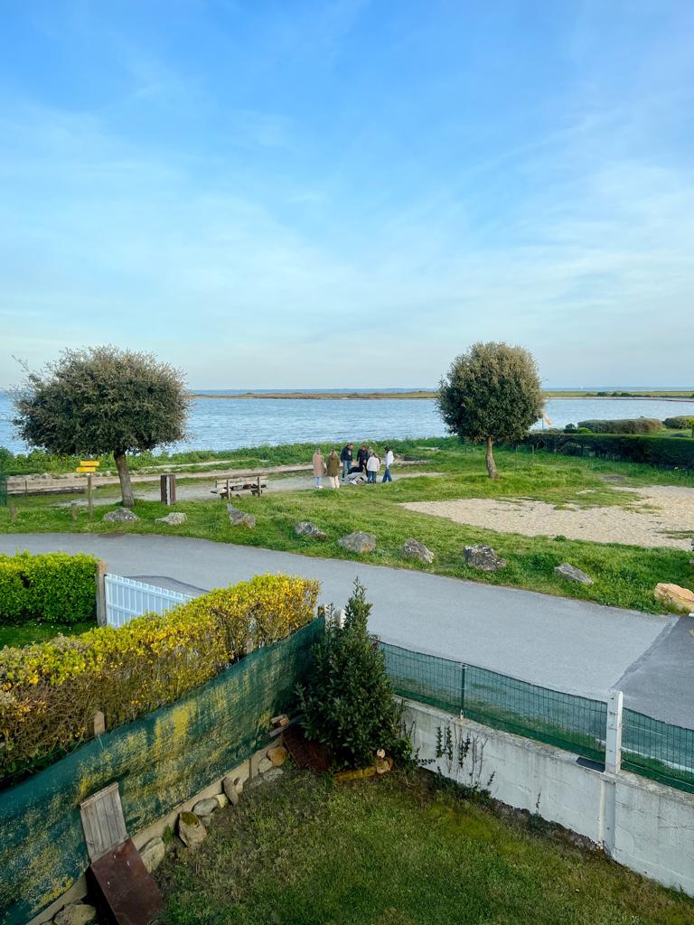 Holiday house with sea view Penvins