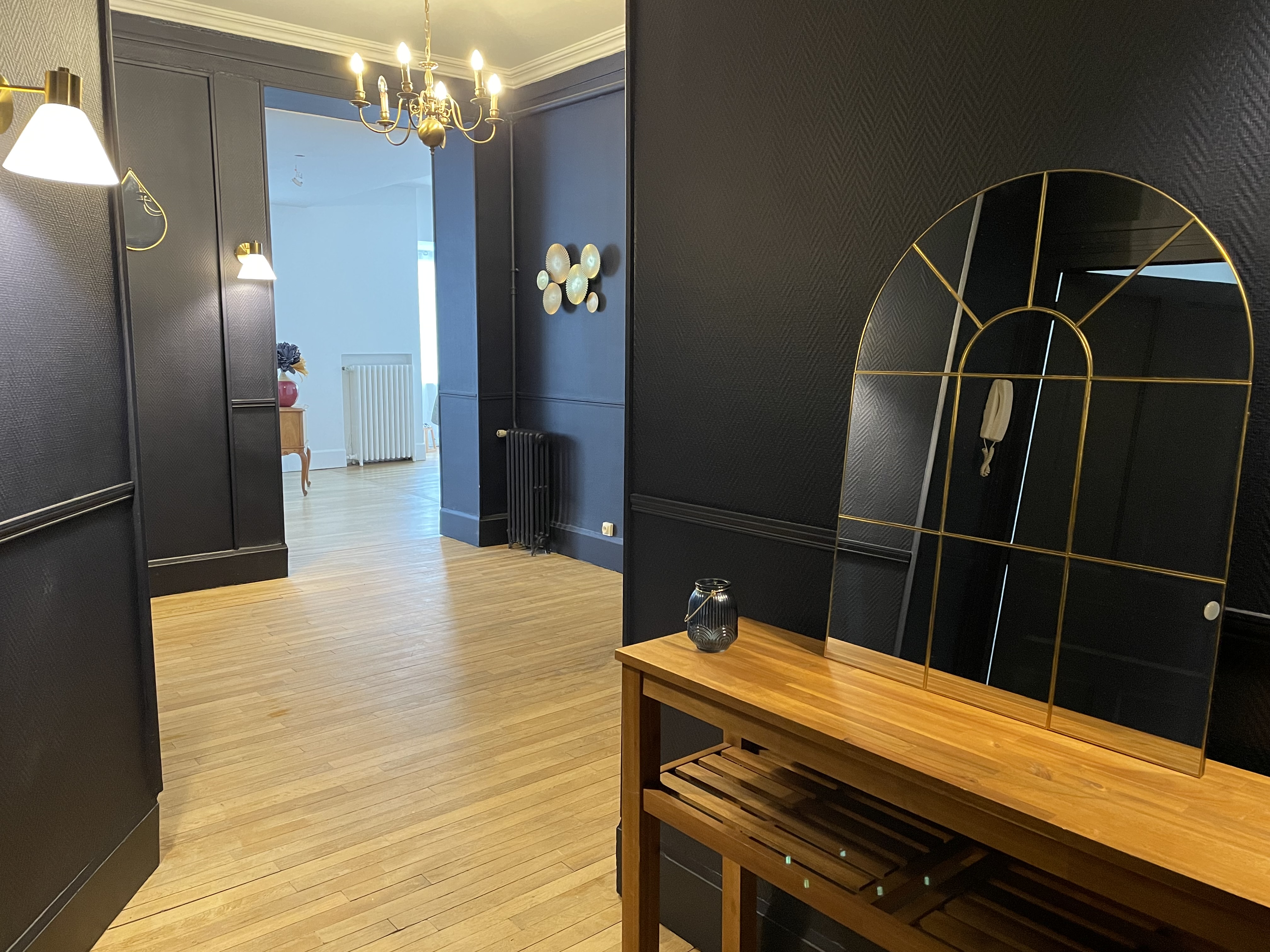 Apt Spacieux-Centre Ville-Moulins-Le Pal 20min