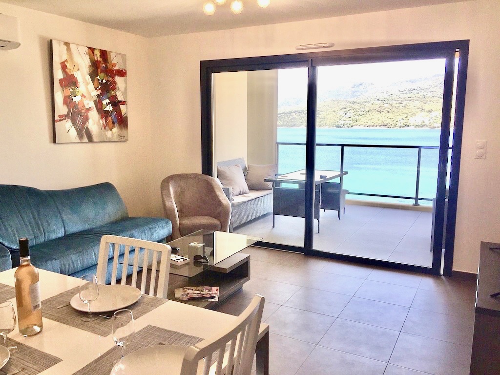 Stunning T3 waterfront in the center of Propriano
