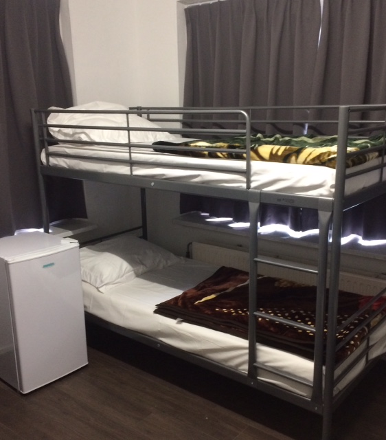 Private Room For 8 Persons Amsterdam โ Amsterdam stay