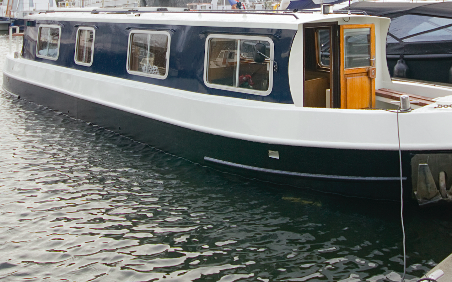 Cosy houseboat Wiel in city center โ Amsterdam stay