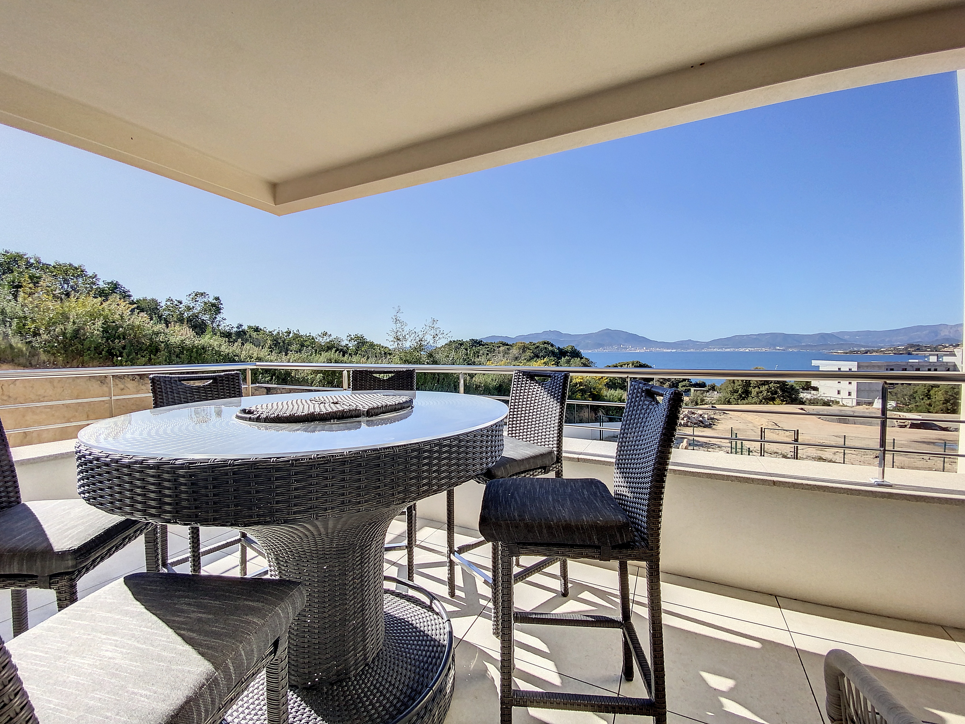 Luxury apartment with sea view.