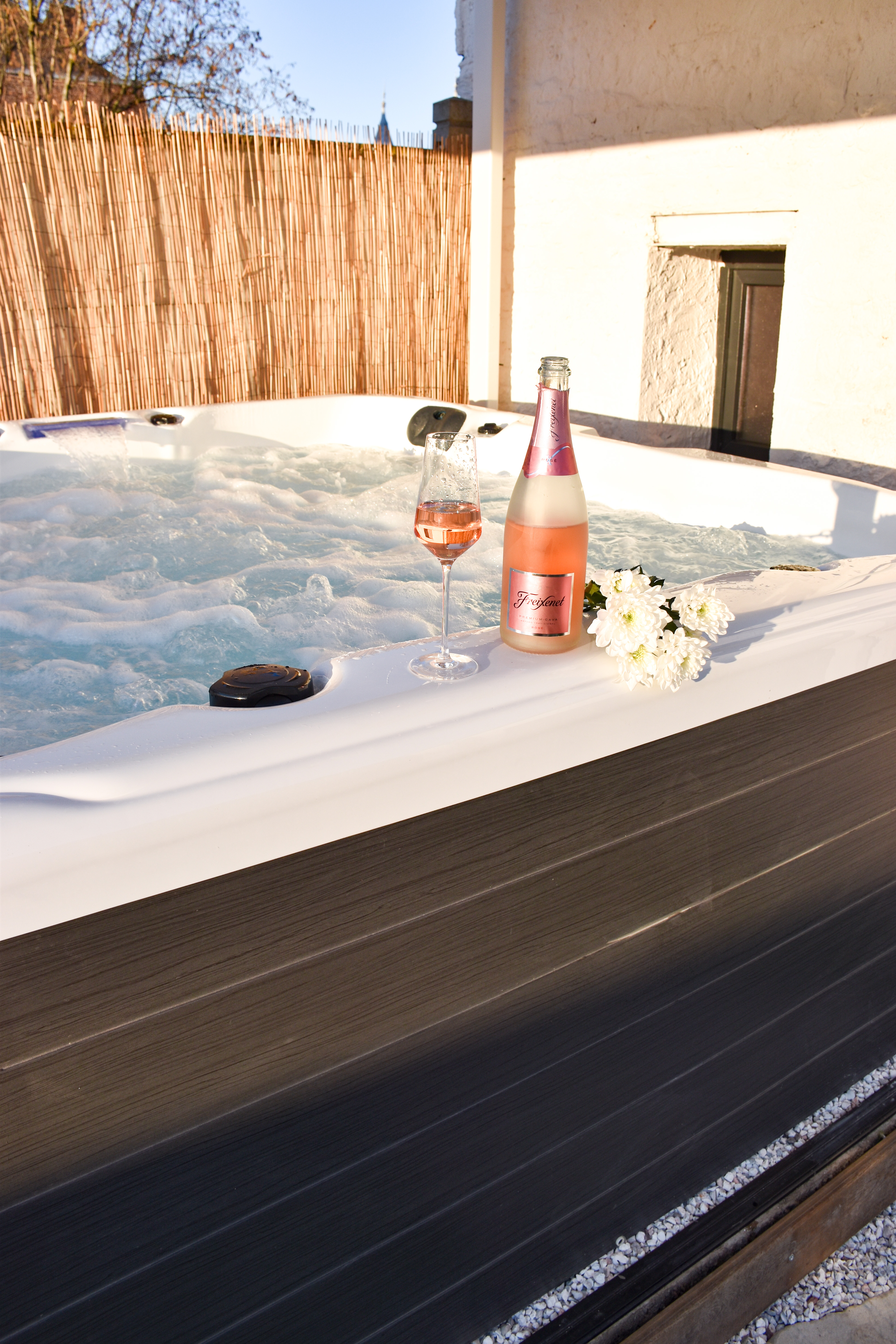 Quiet house with private hot tub