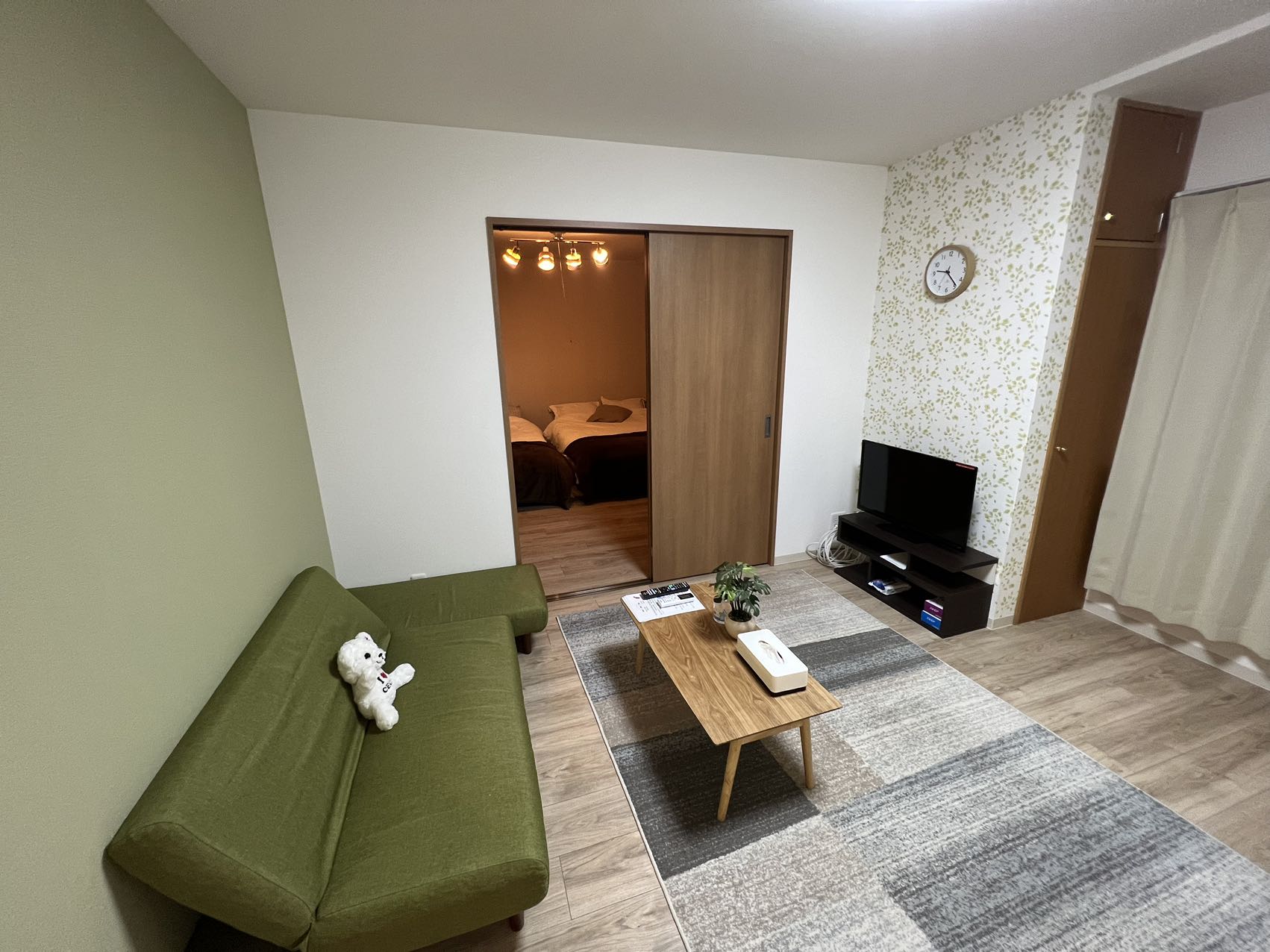 Seasons 203 35 minutes from Kansai Airport, 5 minutes on foot in front of the zoo, 5 minutes to Namba, and two access to Umeda