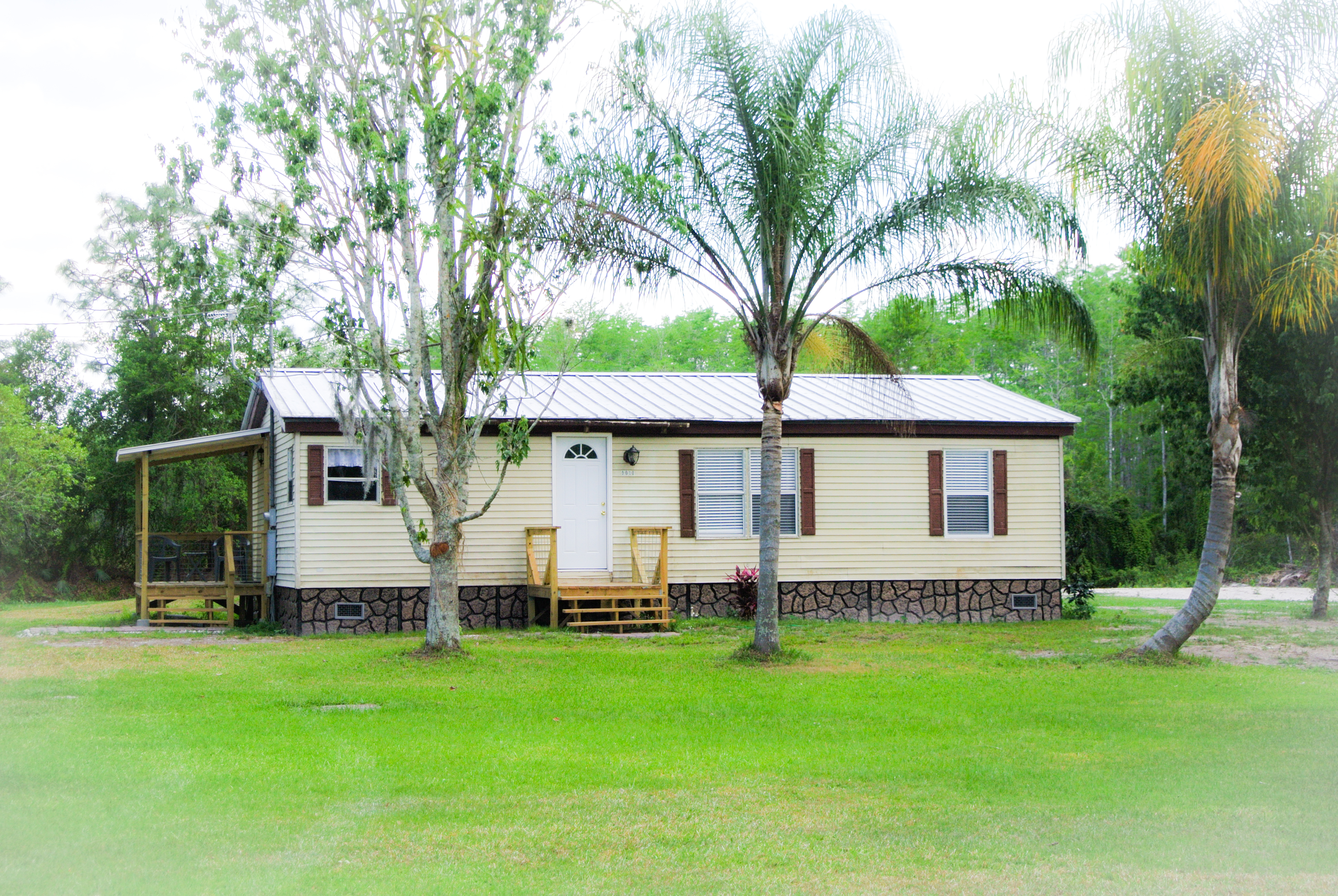 Sunny Spacious Home & Property