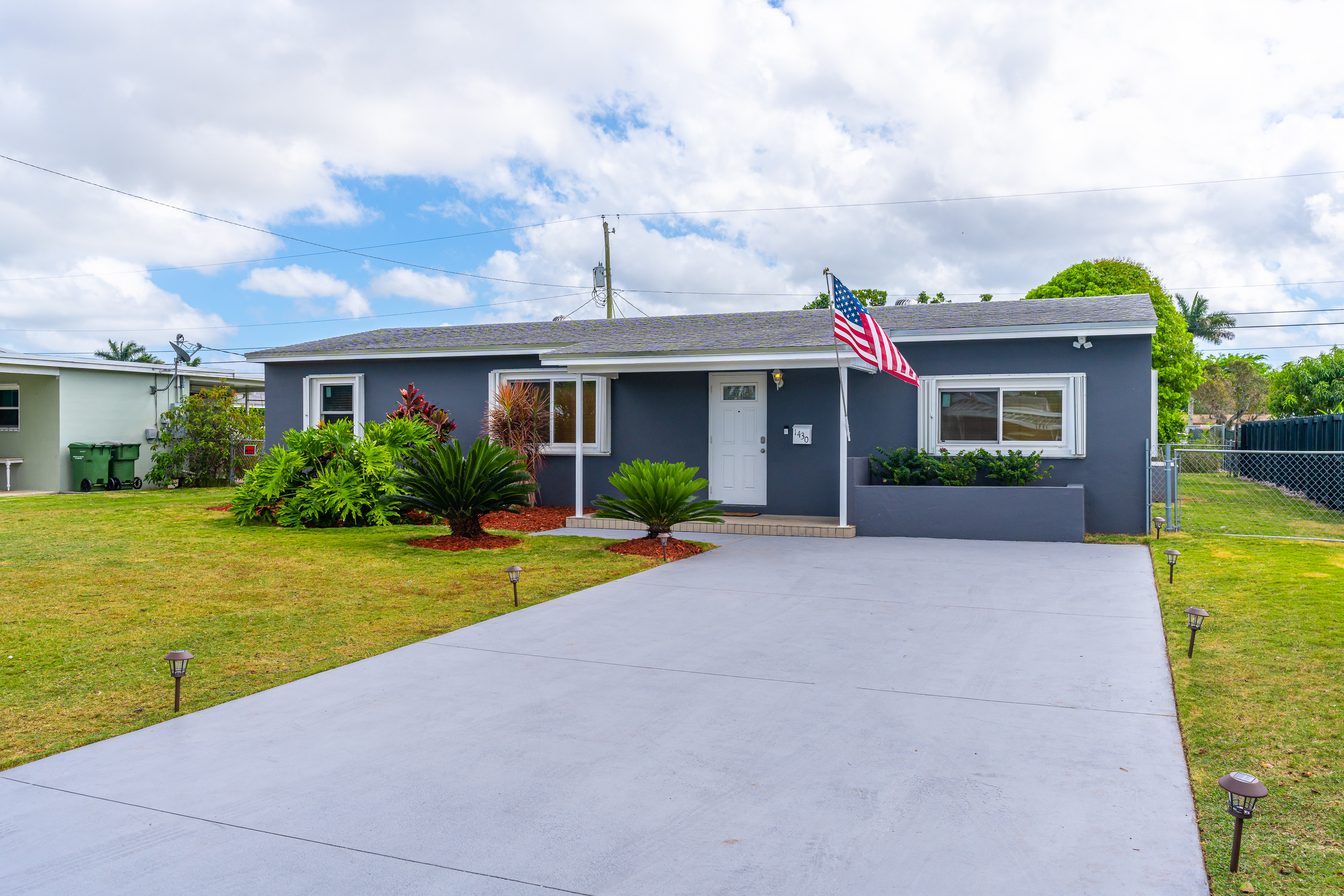 Centrally located Family\business Home